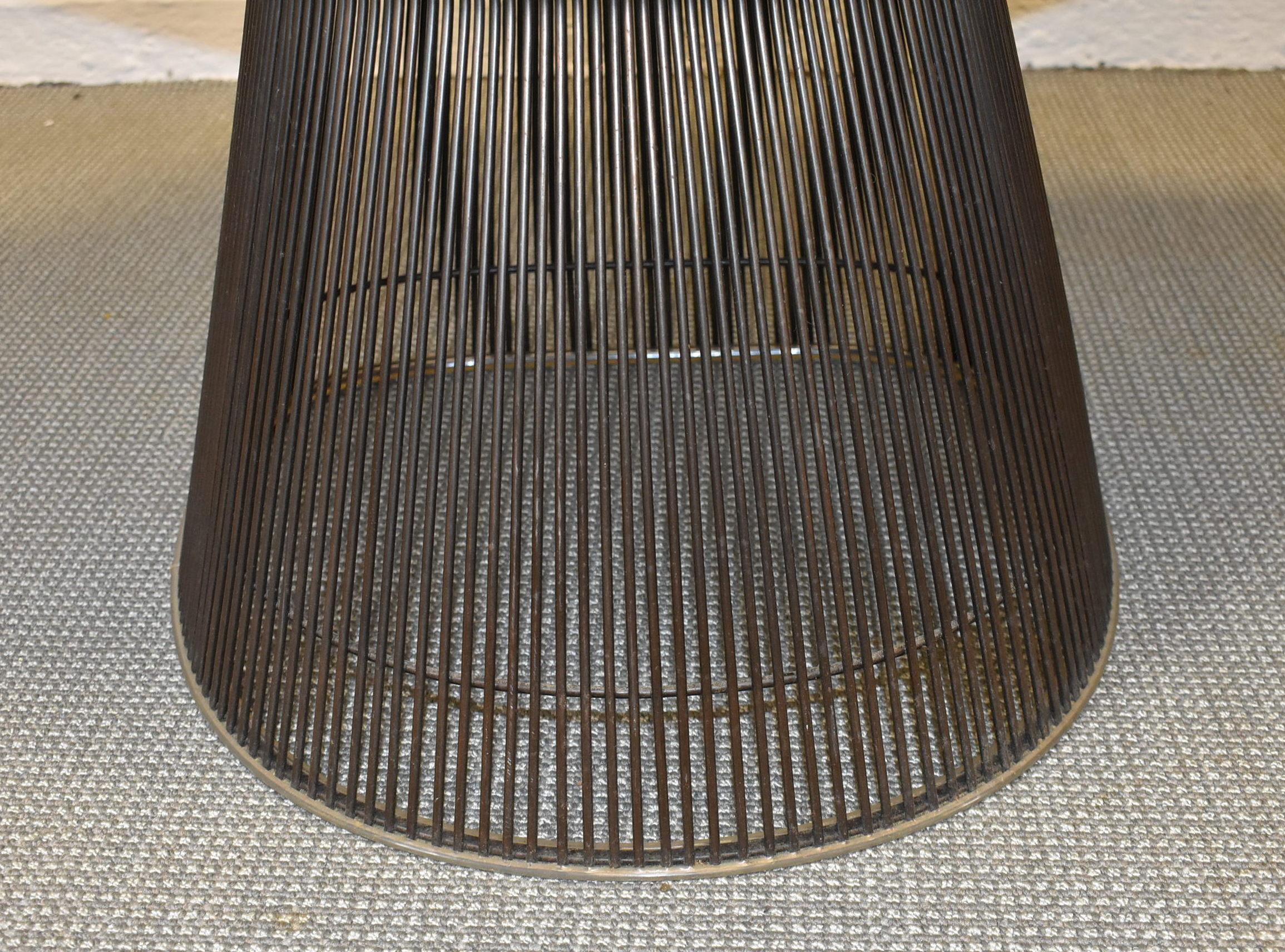 Pair Vintage Warren Platner Chairs For Knoll (Stoff) im Angebot