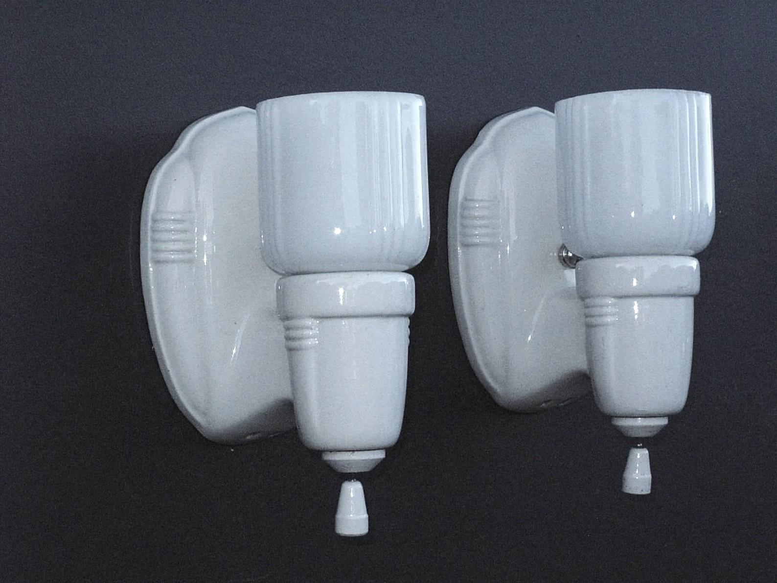 Pair Vintage White Porcelain Bathroom / Kitchen Sconce Lights with Period Shades In Good Condition In Prescott, US