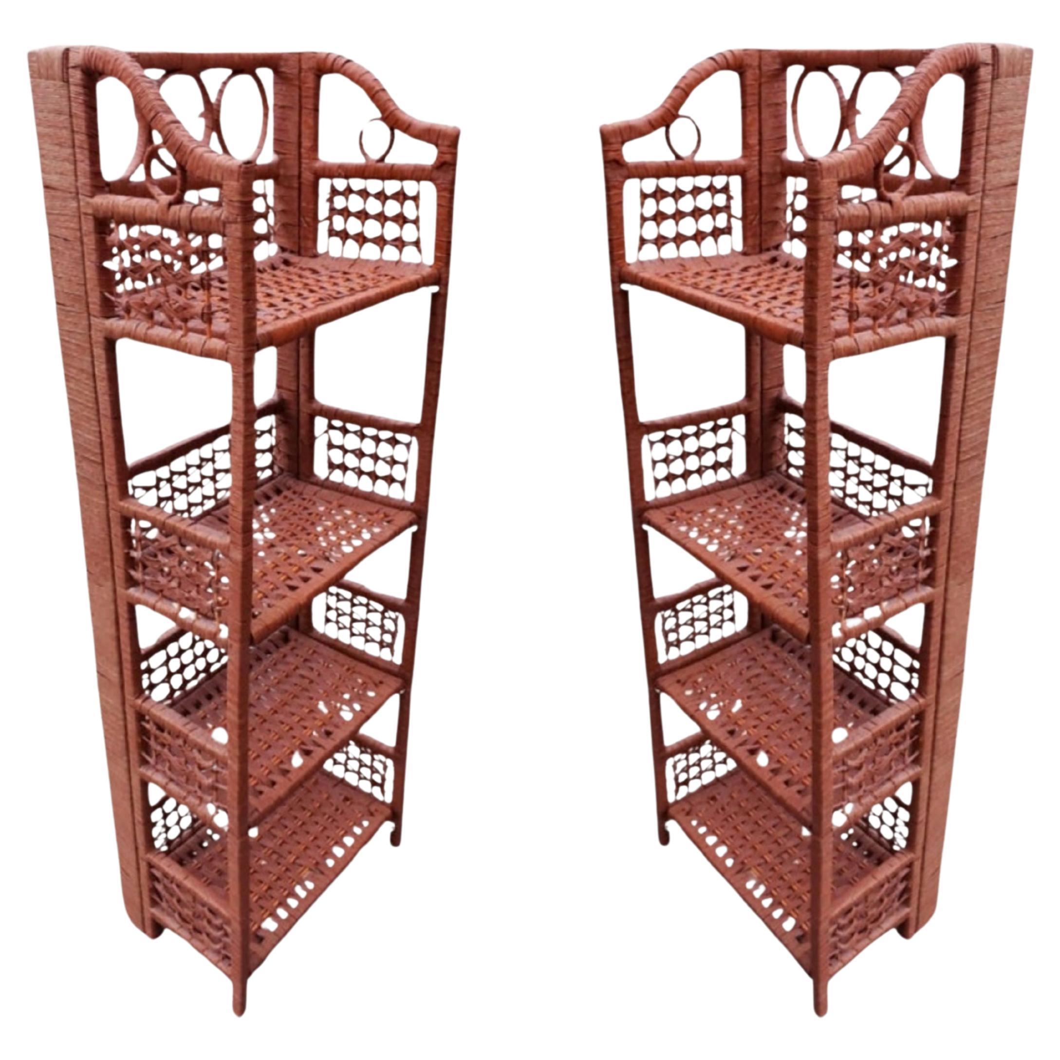 Pair Vintage Wicker 4-Regale Folding Etagere Stand Bücherregale