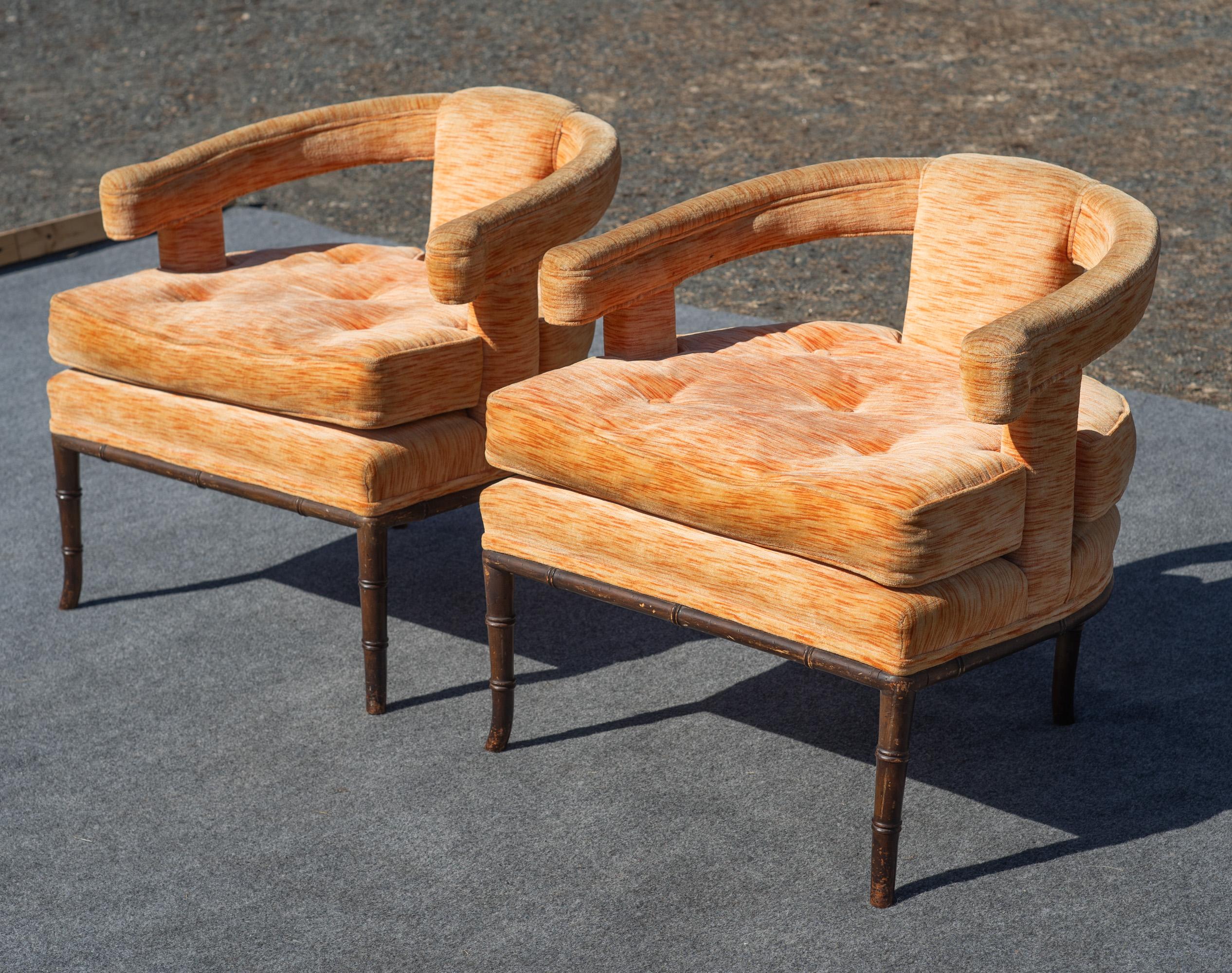 Pareja de sillones de bambú sintético y salmón estilo T. H. Robsjohn Gibbings años 50 Moderno de mediados de siglo en venta