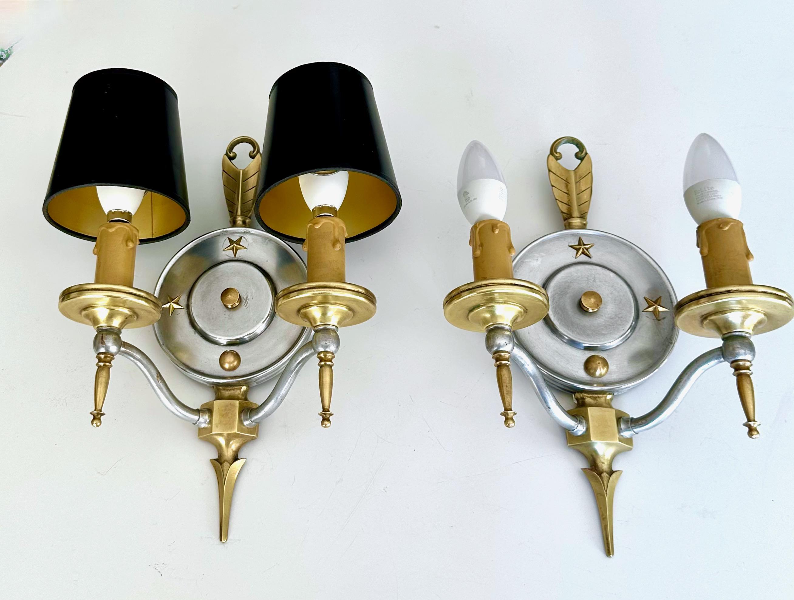 Américain Paire d'appliques murales anciennes Virden Empire Arrow & Star en vente