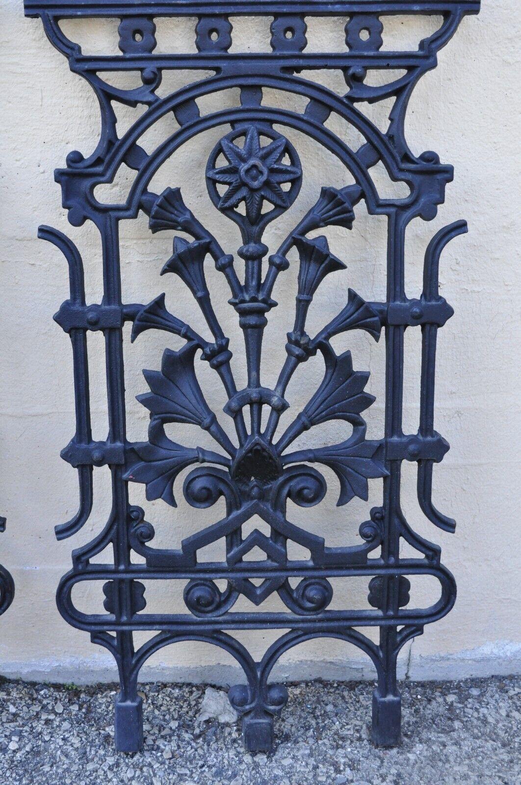 Paar Vtg Gusseisen viktorianischen Stil Tulpe & Bellflower architektonischen Tischbeine im Zustand „Gut“ in Philadelphia, PA
