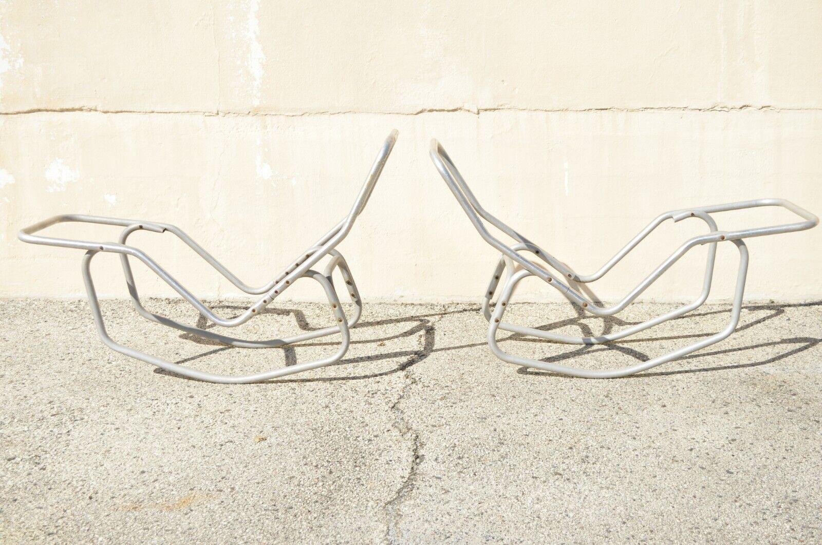 Mid-Century Modern Pair Vtg Edgar Bartolucci for Barwa Aluminum Rocking Pool Chaise Lounge Chairs