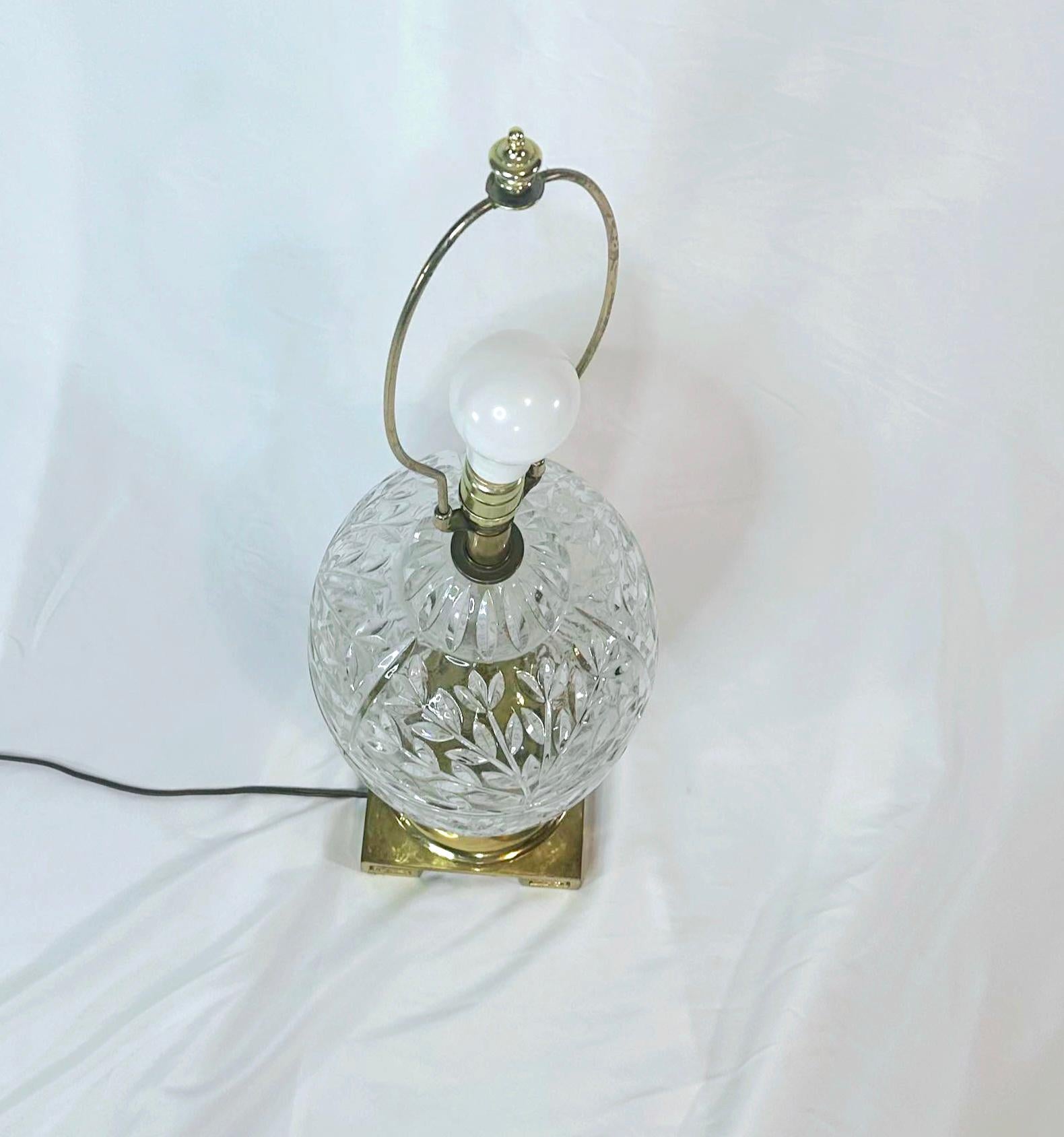 Pair Vtg French Style Cut Crystal Glass Bulbous Table Lamps Brass Greek Key Base For Sale 8