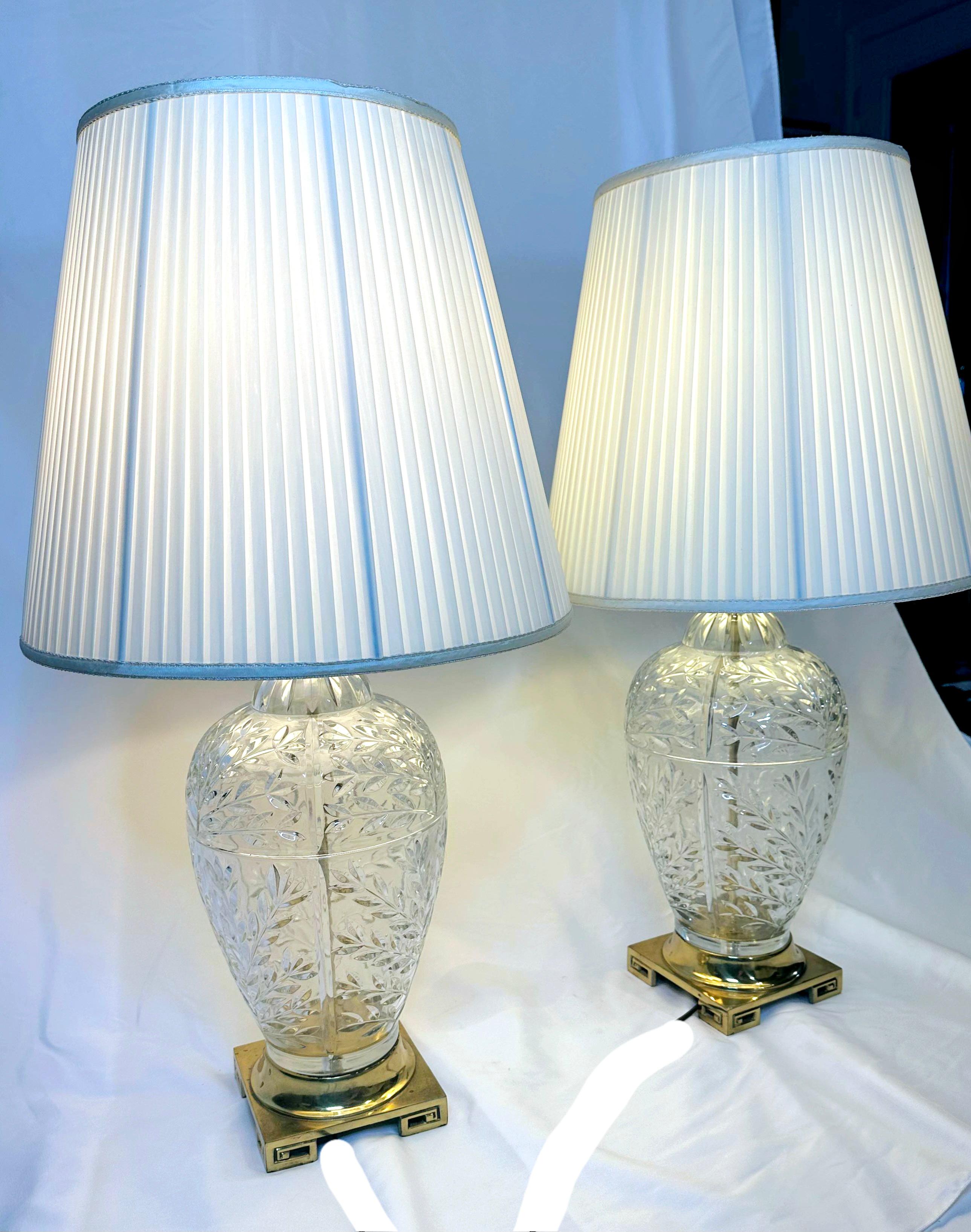 Pair Vtg French Style Cut Crystal Glass Bulbous Table Lamps Brass Greek Key Base For Sale 3
