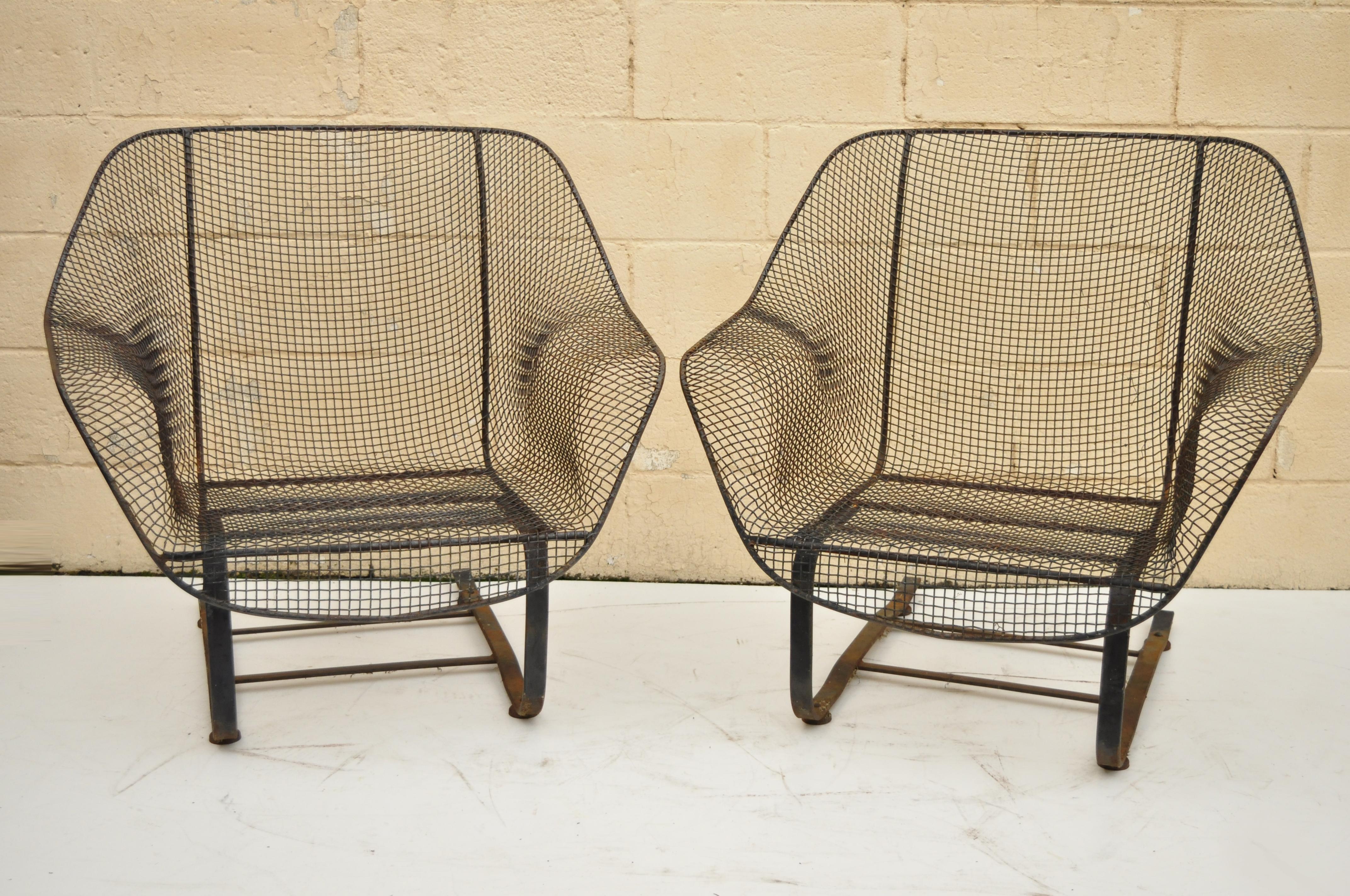 Pair of Russell Woodard Sculptura Metal Mesh Wrought Iron Bouncer Lounge Chairs 5