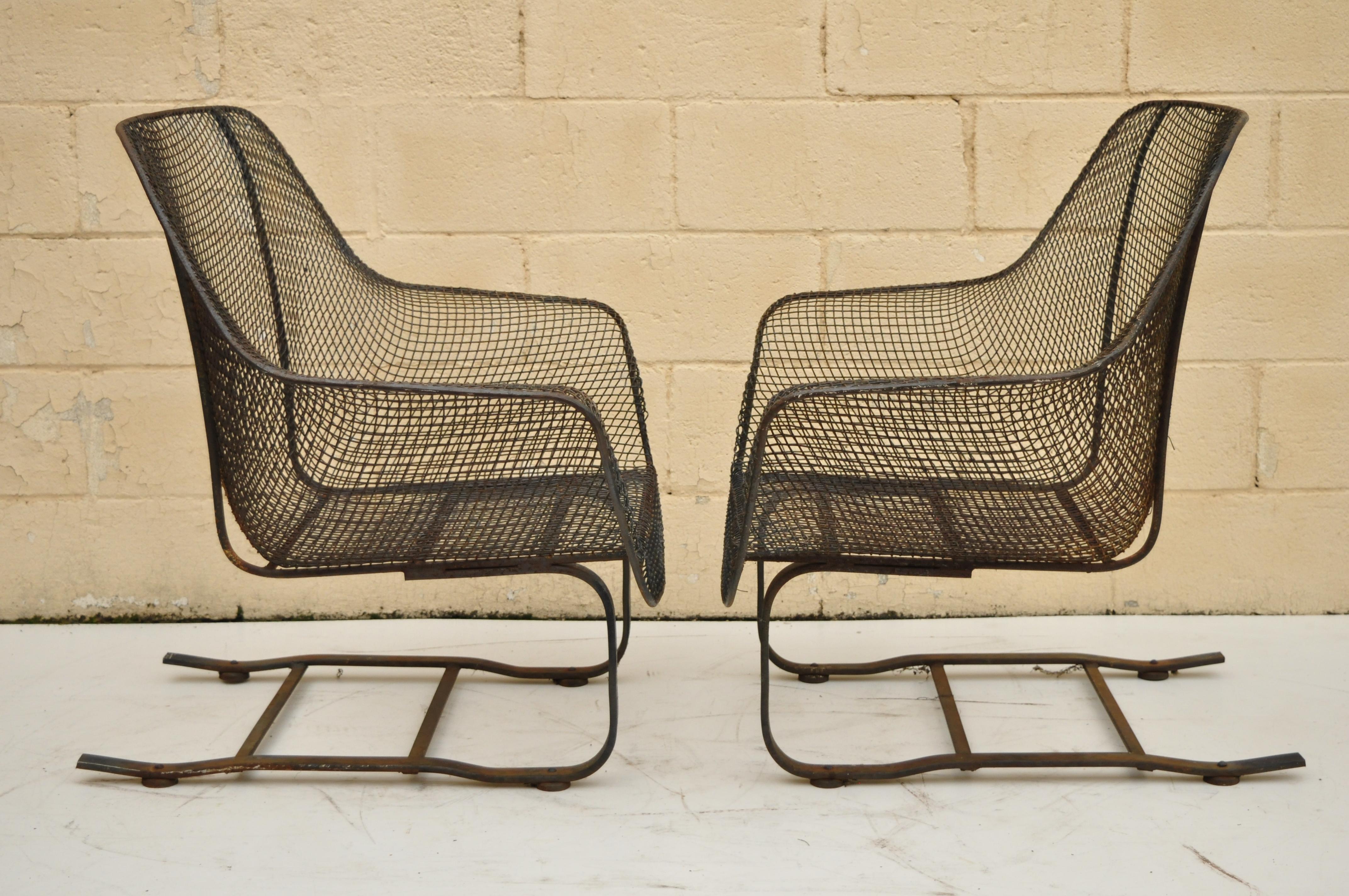 20th Century Pair of Russell Woodard Sculptura Metal Mesh Wrought Iron Bouncer Lounge Chairs