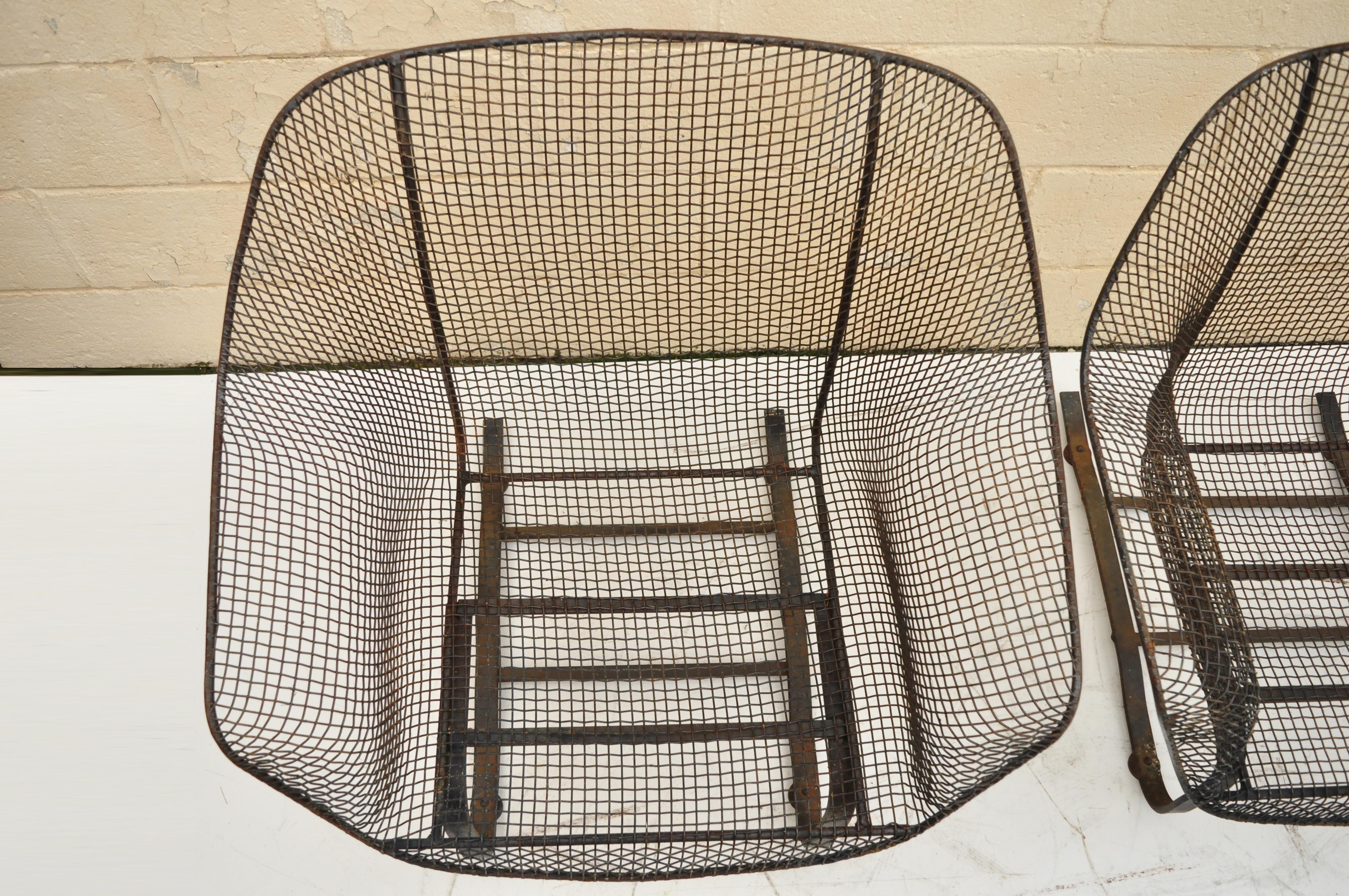 Pair of Russell Woodard Sculptura Metal Mesh Wrought Iron Bouncer Lounge Chairs 3