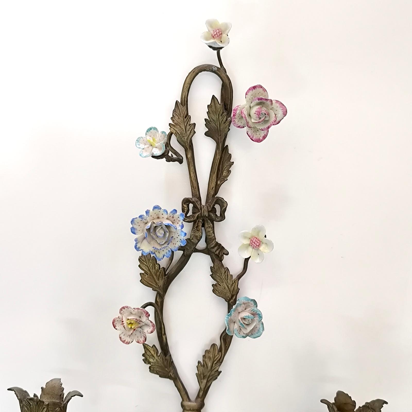 Early 20th Century Pair Wall Appliques, Wall Sconces, Bronze and Porcelain Flowers, France 1900s For Sale
