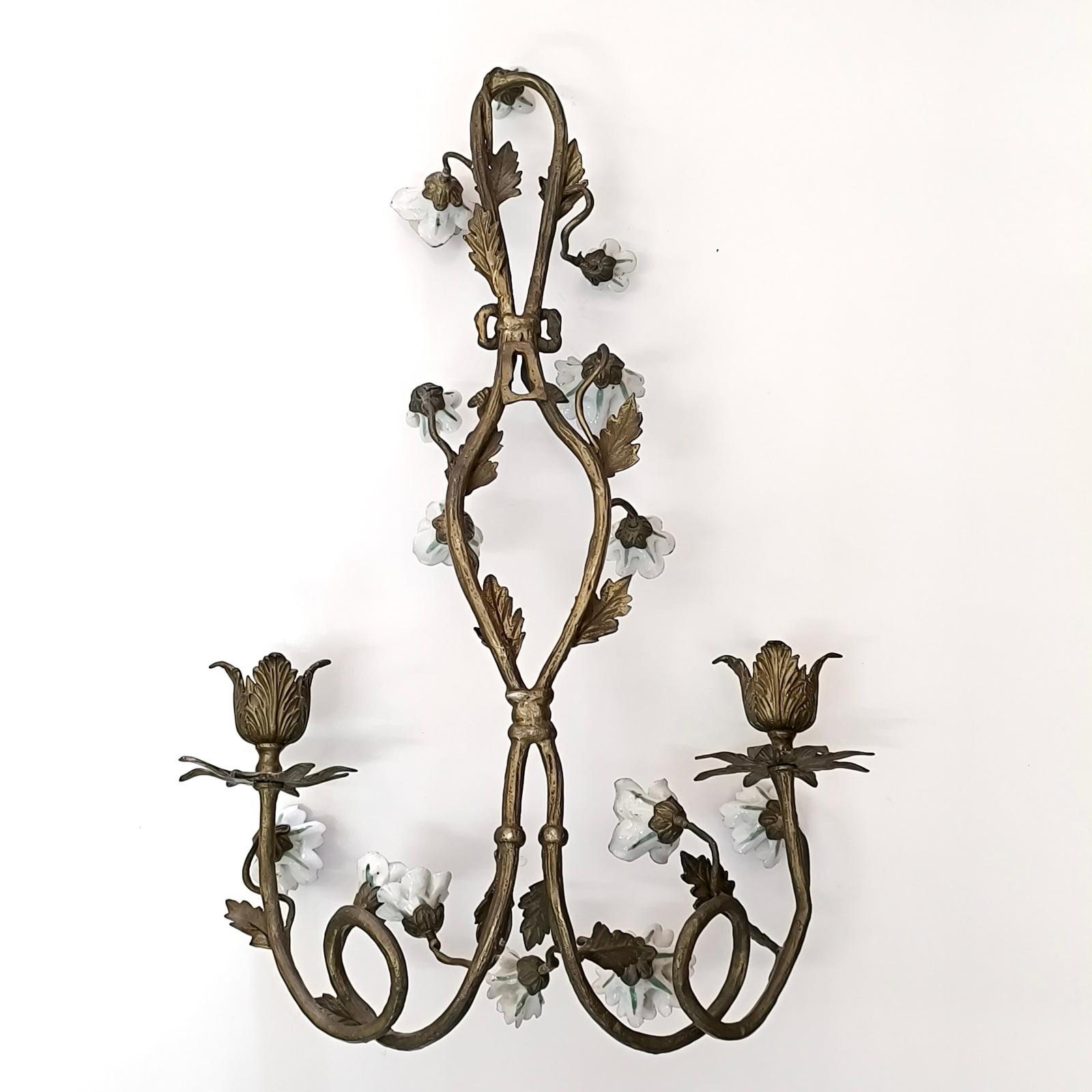 Pair Wall Appliques, Wall Sconces, Bronze and Porcelain Flowers, France 1900s For Sale 1