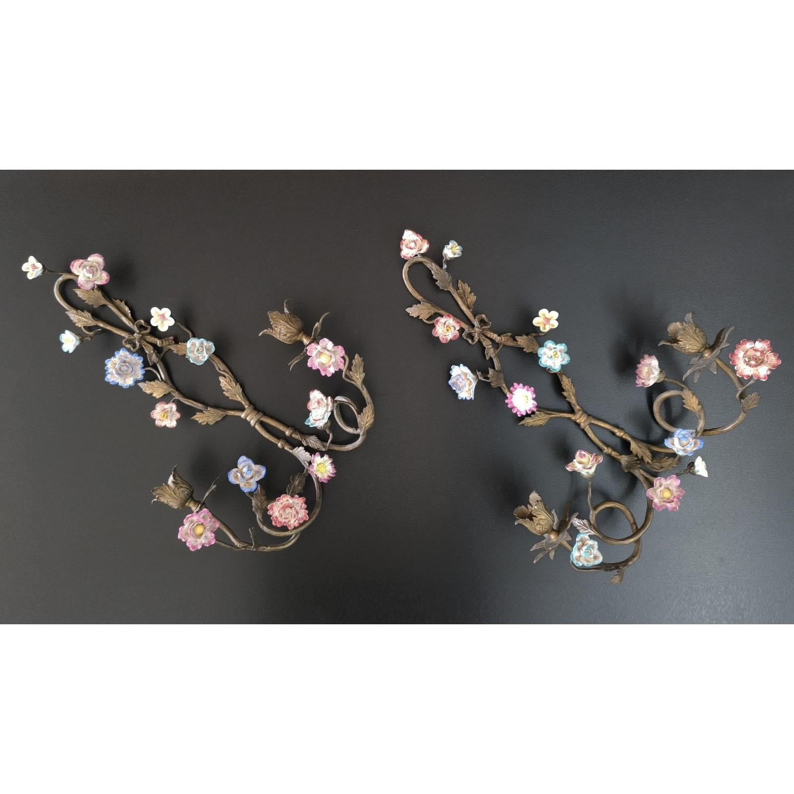 Pair Wall Appliques, Wall Sconces, Bronze and Porcelain Flowers, France 1900s For Sale 2