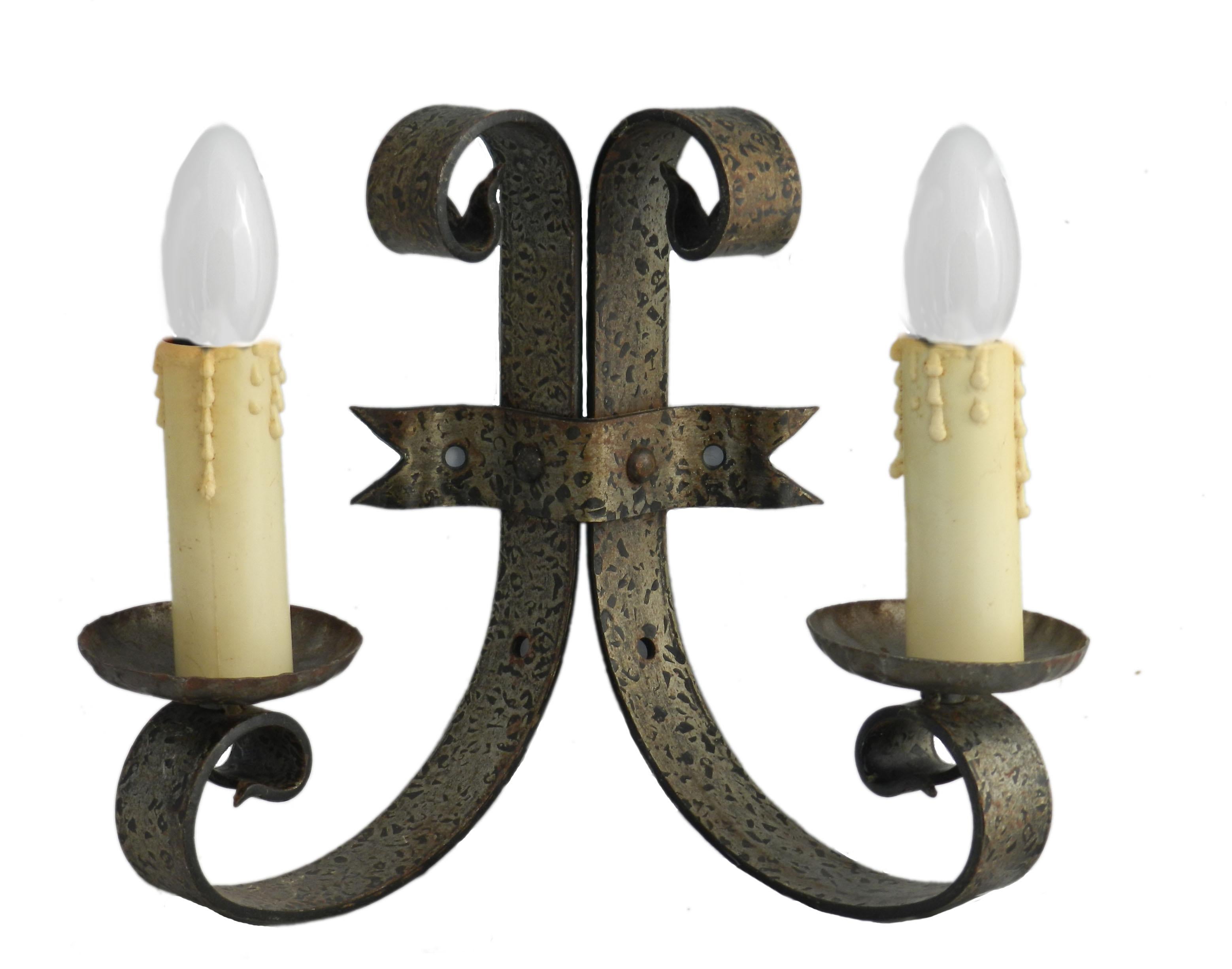 20th Century Pair of Wall Lights Sconces Appliques Gothic Rev Iron Spanish Hollywood Regency