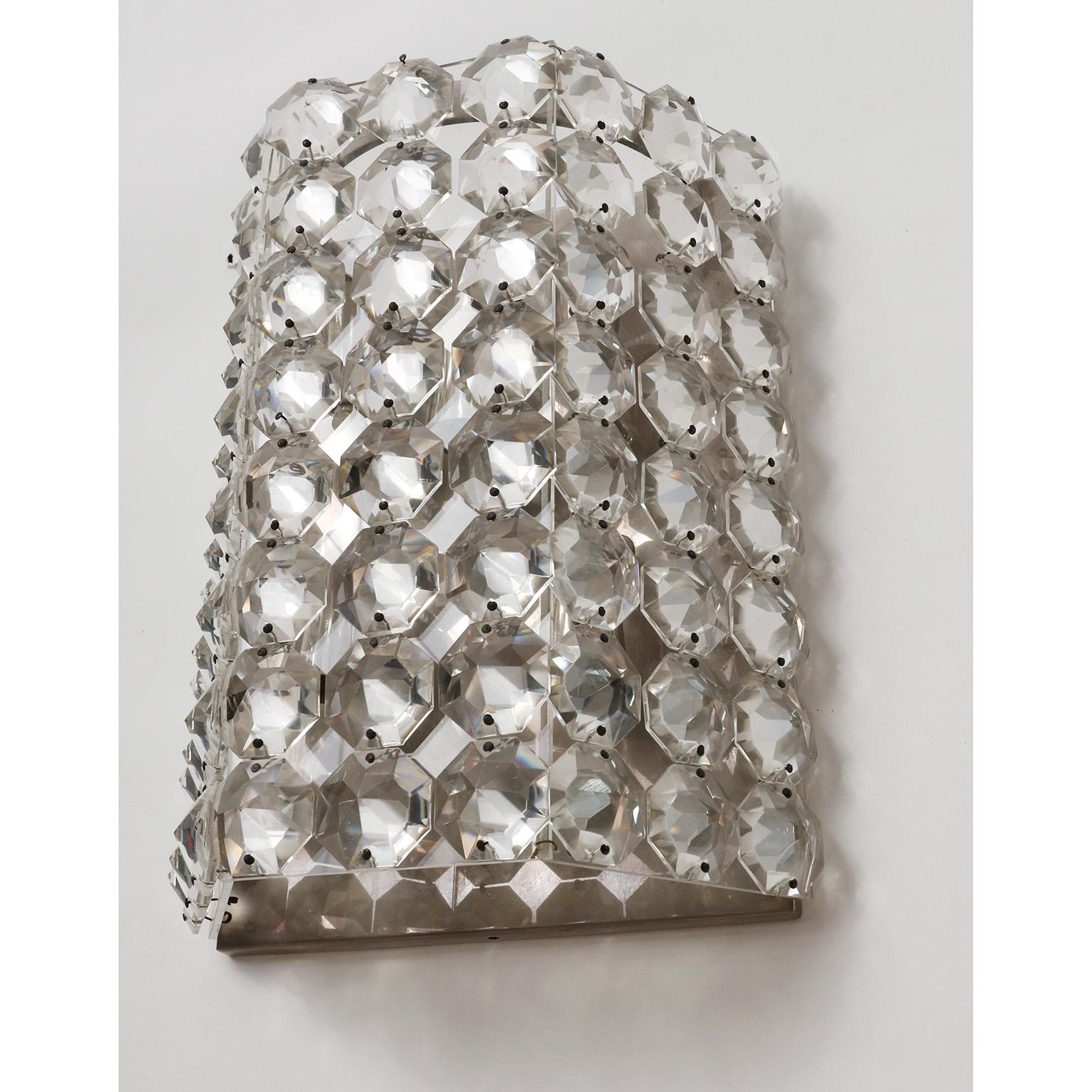 Paar Wandleuchten Sconces, Bakalowits, Nickel Glas Plexiglas, Mitte des Jahrhunderts, 1960 (Poliert) im Angebot