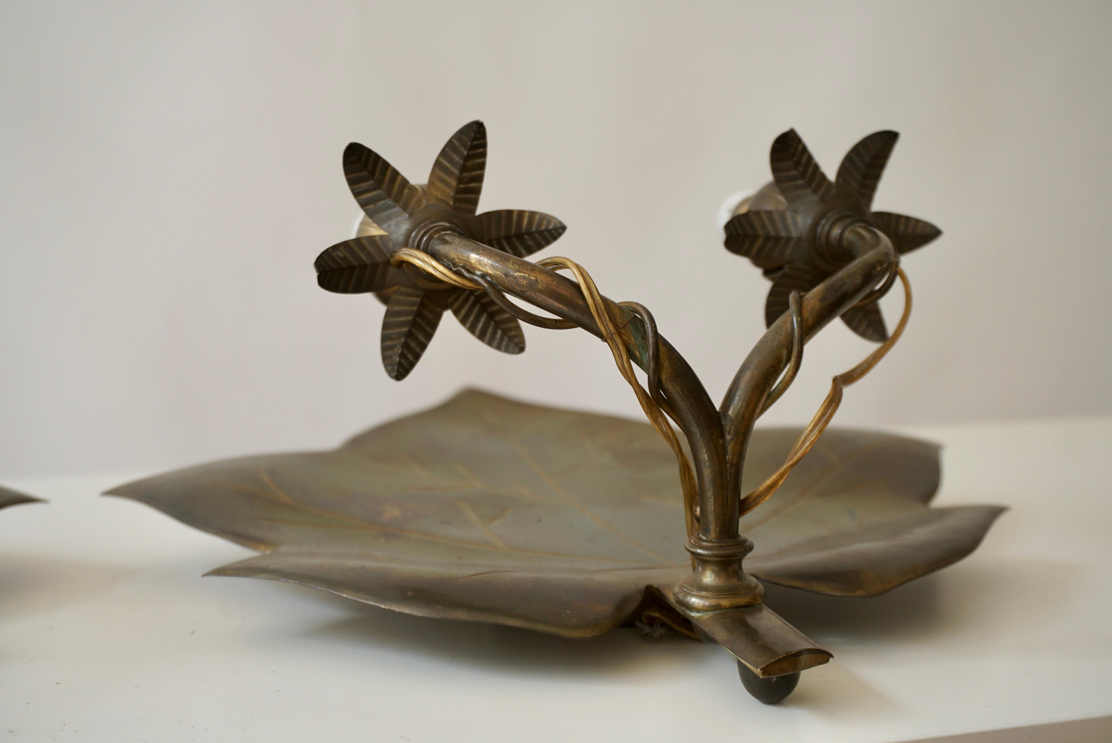20th Century Pair Wall Sconces in the Shape of Leaves For Sale