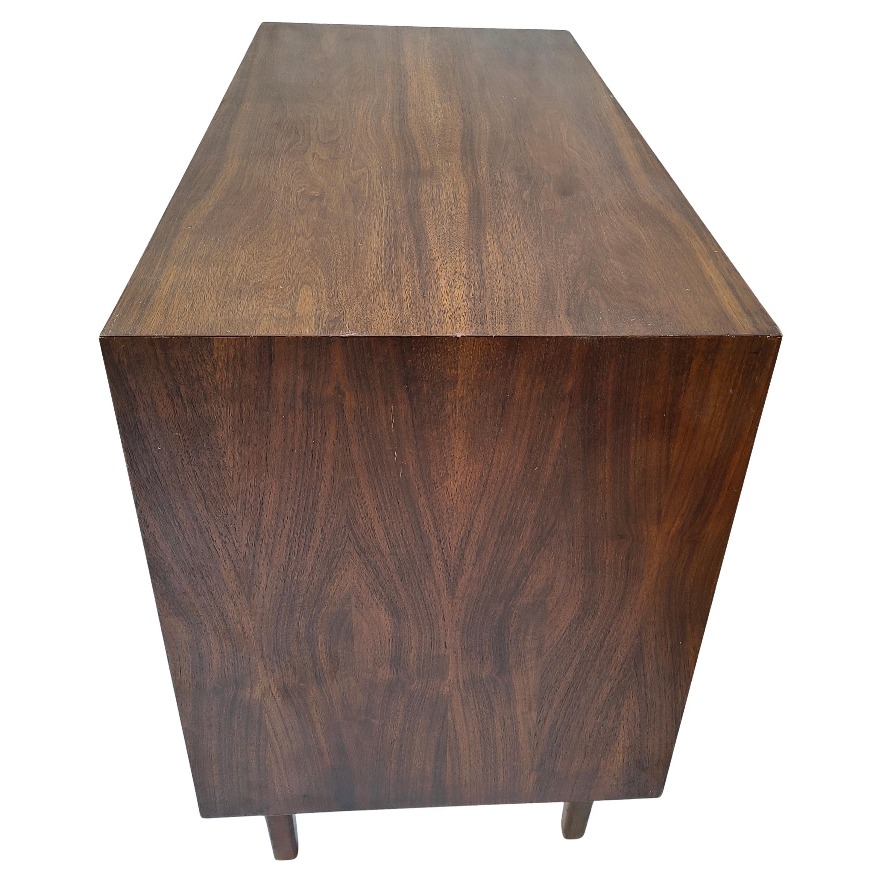 Pair Walnut and Rosewood 3 Drawer Chests by Stanley For Sale 3