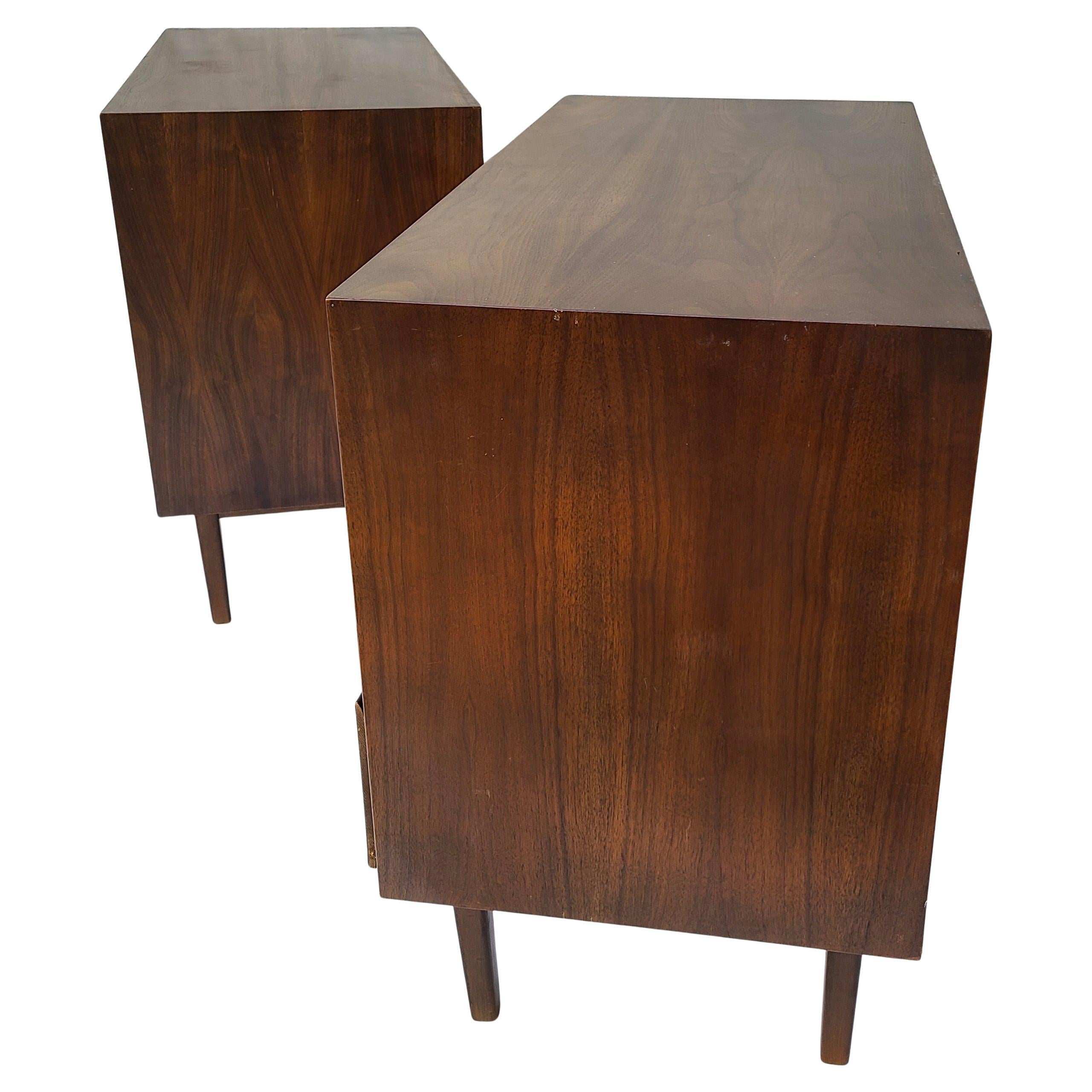 Pair Walnut and Rosewood 3 Drawer Chests by Stanley For Sale 6