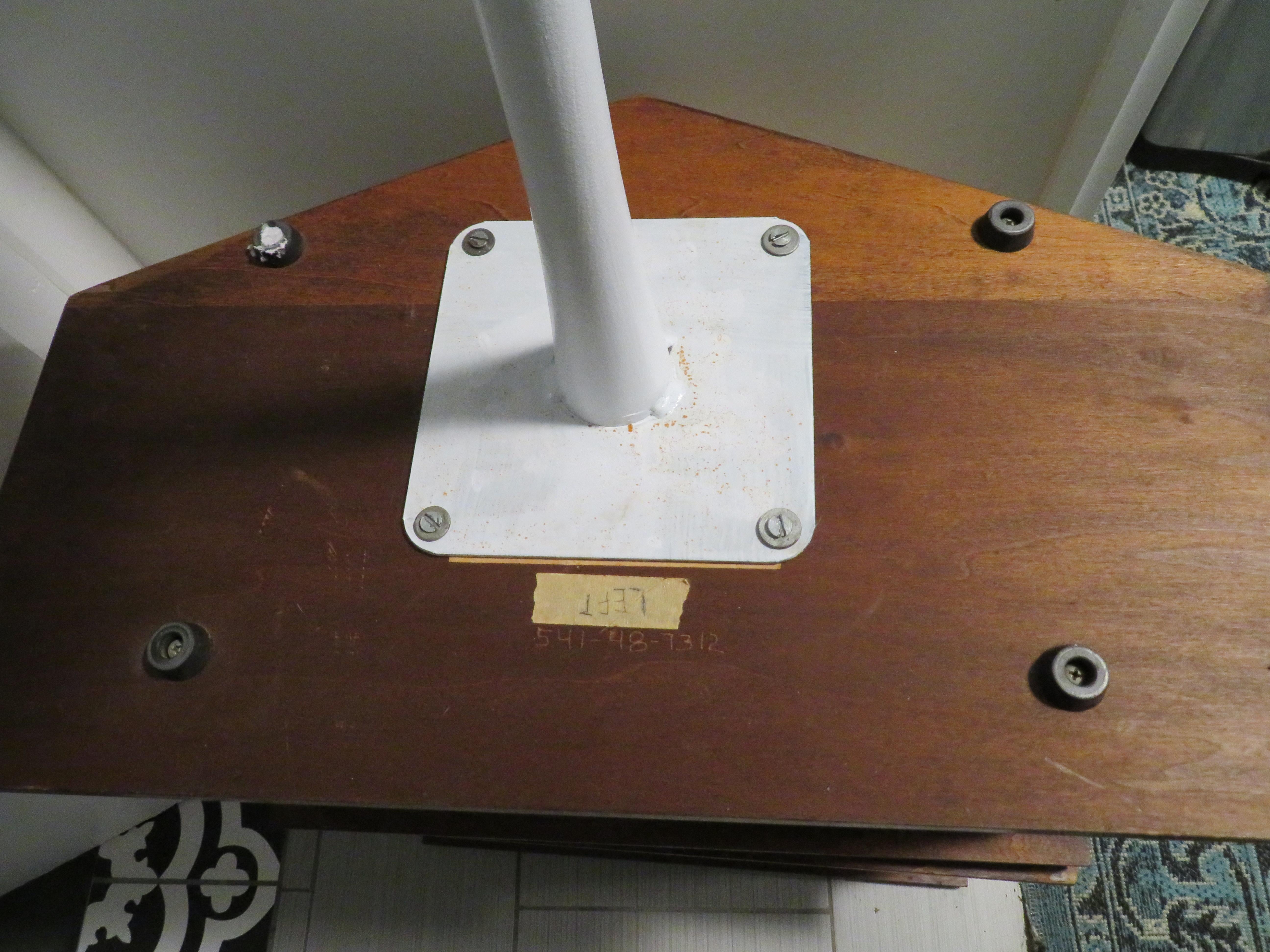 Paire d'enceintes Bose Equalizer en noyer Base Tulip d'Eero Saarinen en vente 3
