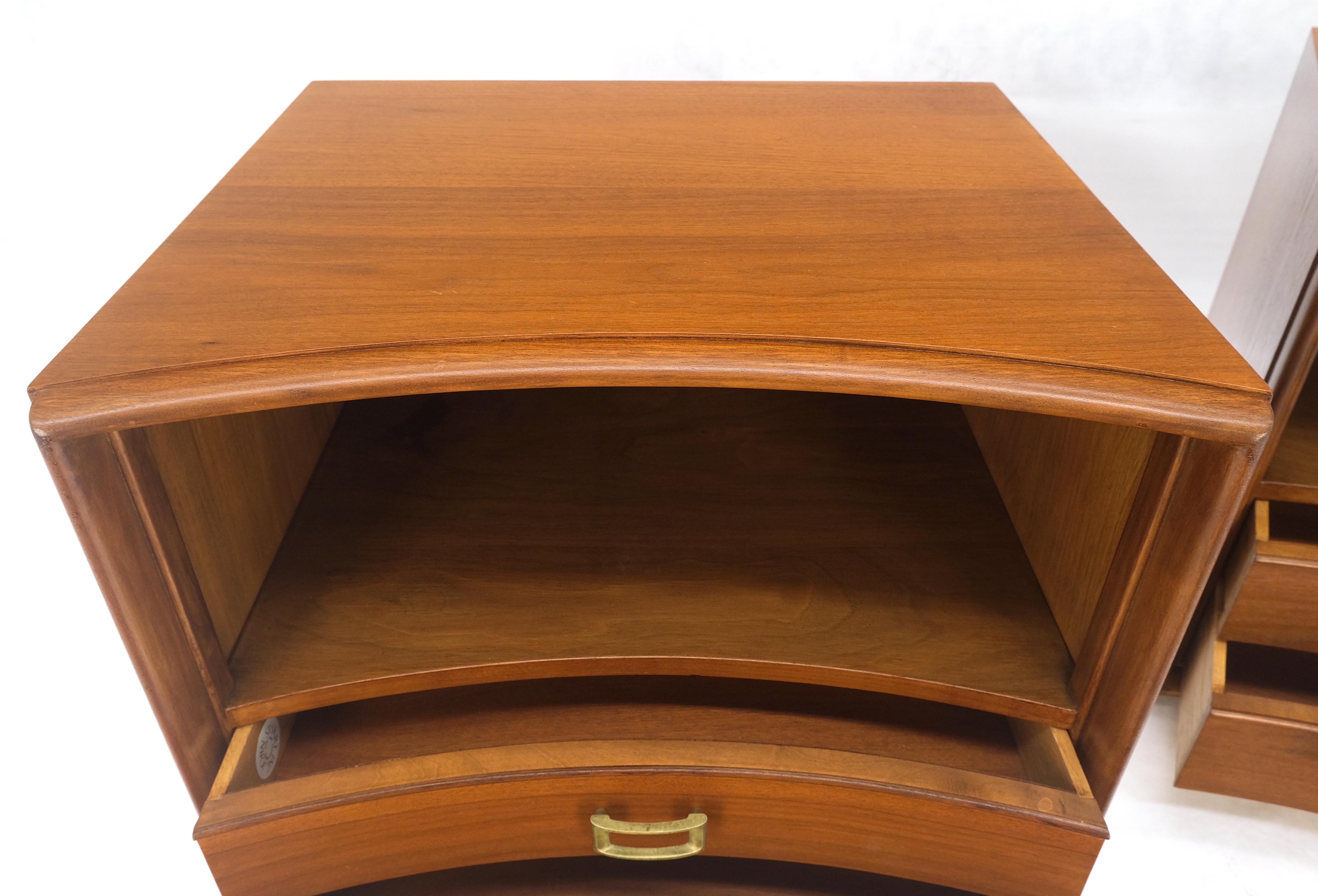 Laqué Paire de tables de nuit MINT ! Paul Frankl John Stuart en vente