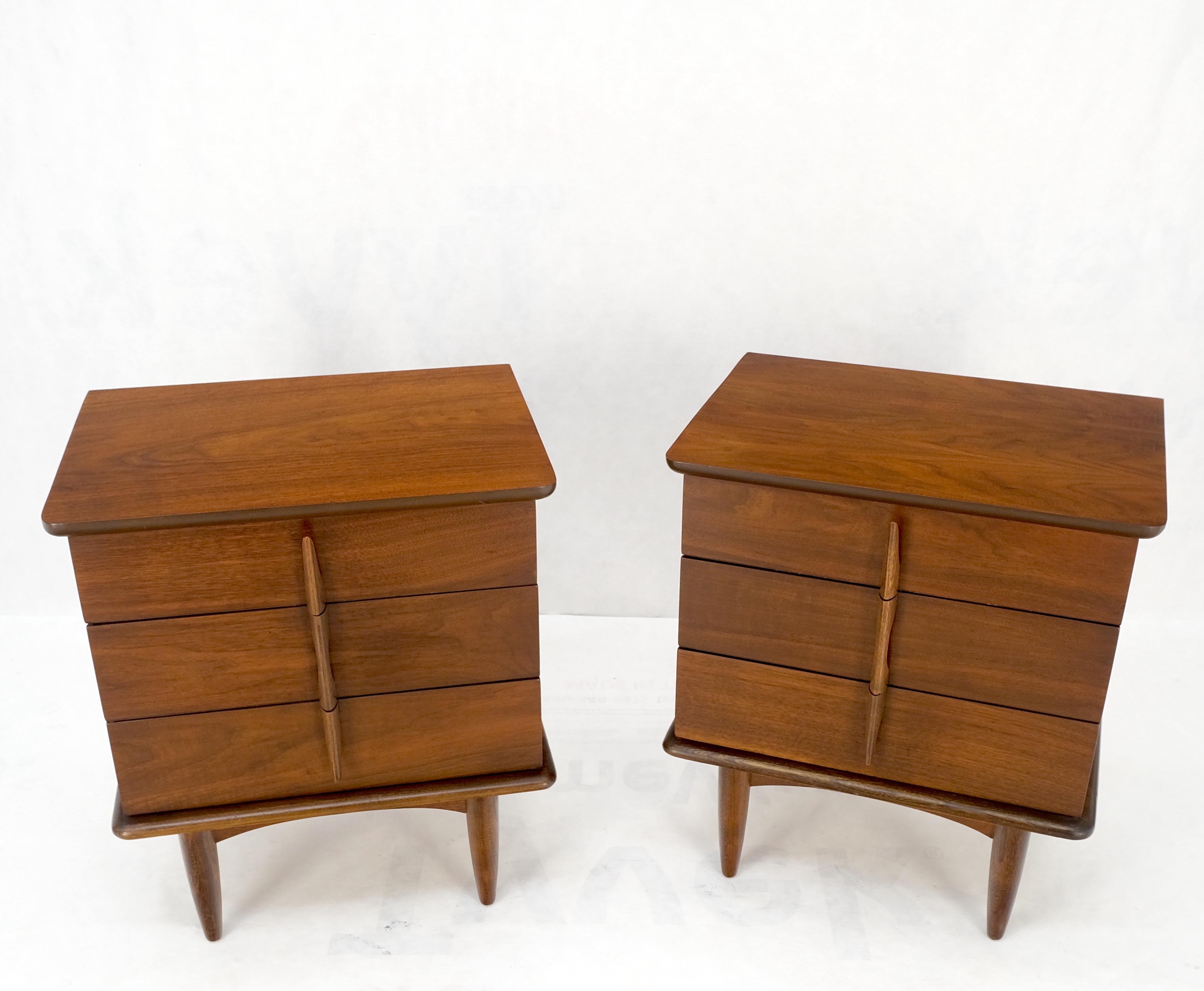Pair Walnut Mid Century 3 Drawers Sculptural Night Stands End Tables Mint! For Sale 5