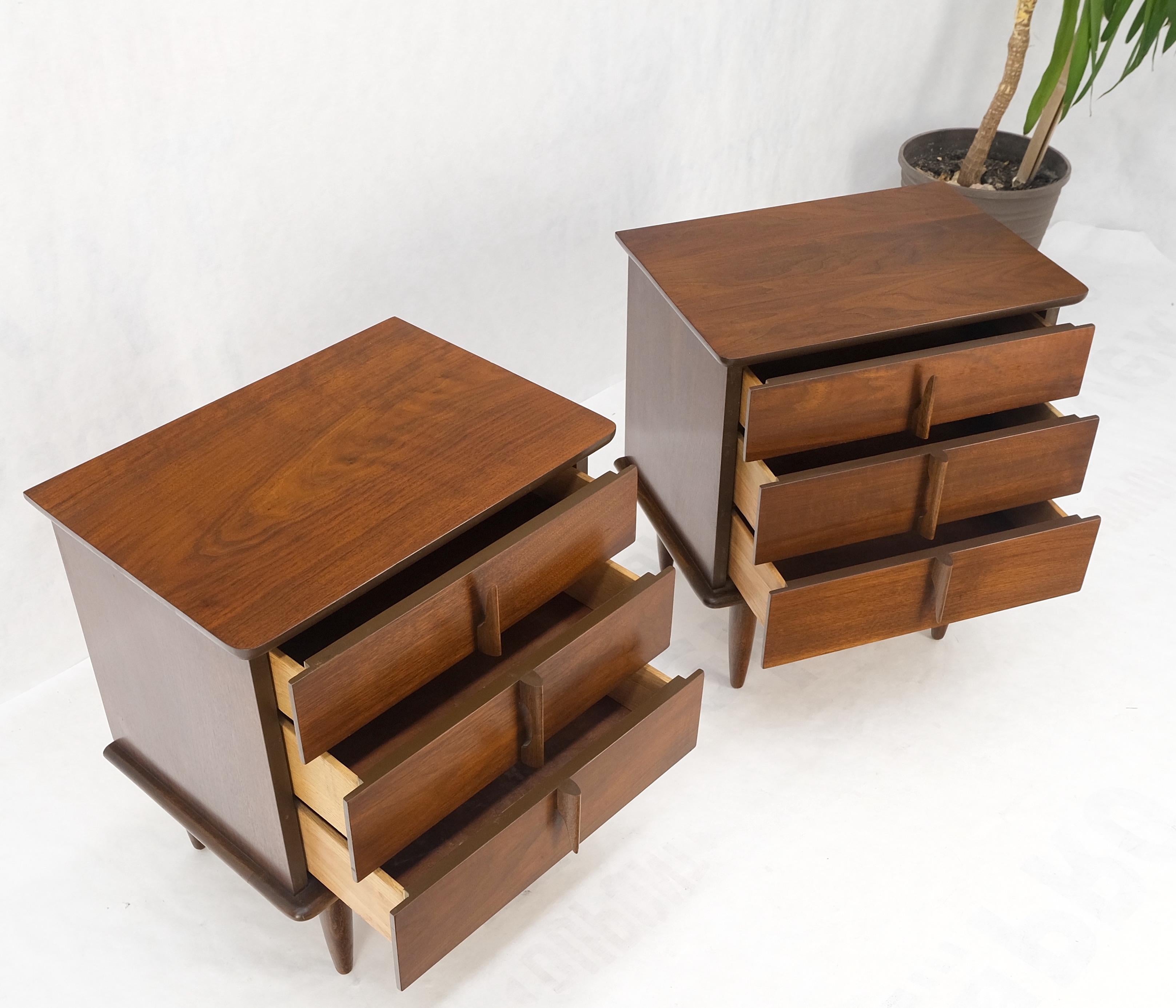 Pair Walnut Mid Century 3 Drawers Sculptural Night Stands End Tables Mint! For Sale 11