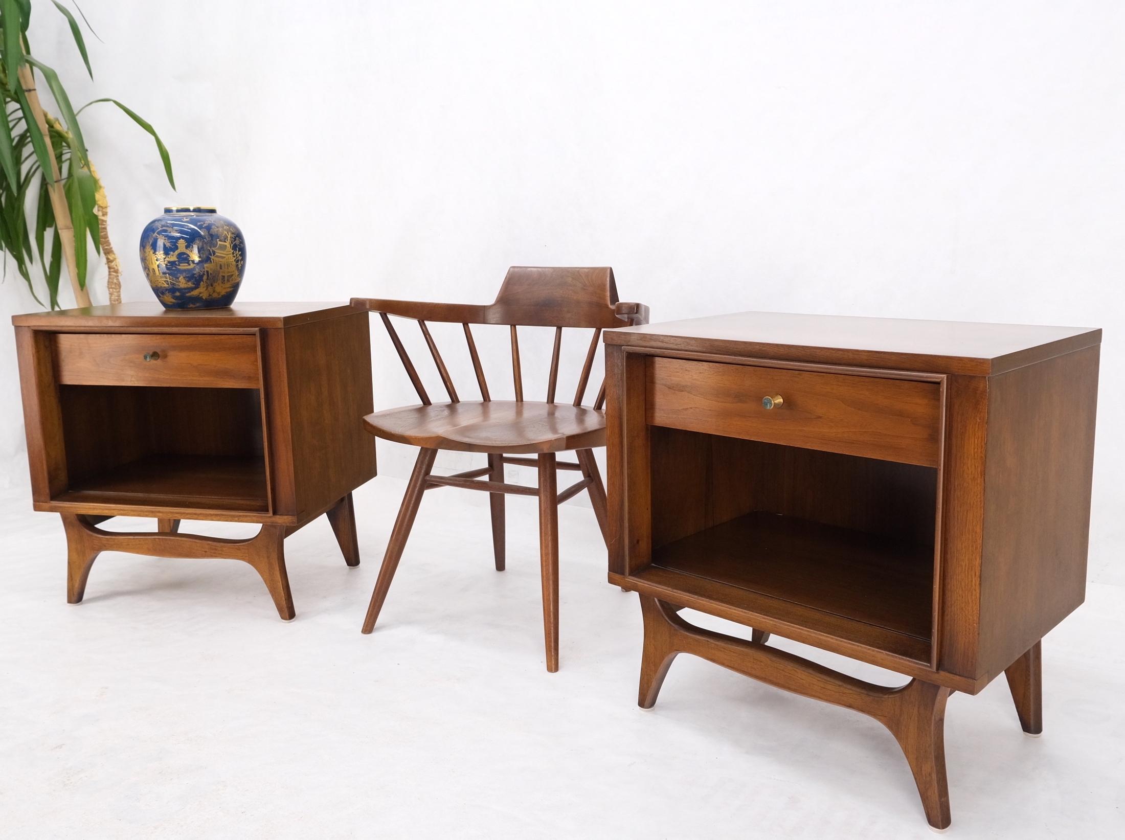 Pair walnut one drawer Mid-Century Modern end tables night stands MINT! Kagan Pearsall decor match.