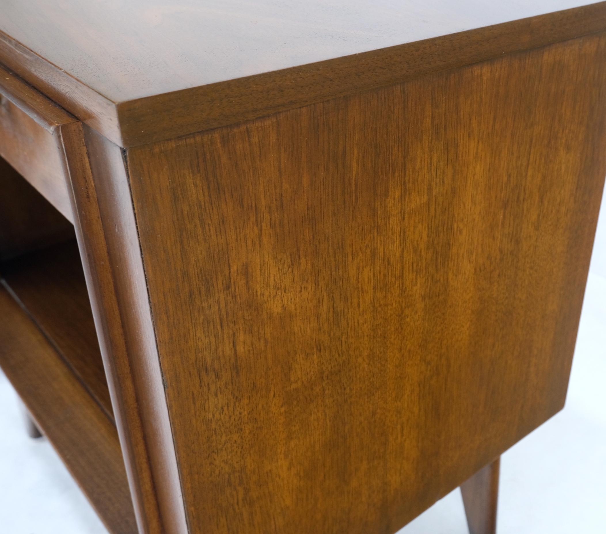 Pair Walnut One Drawer Mid-Century Modern End Tables Night Stands Mint! For Sale 4