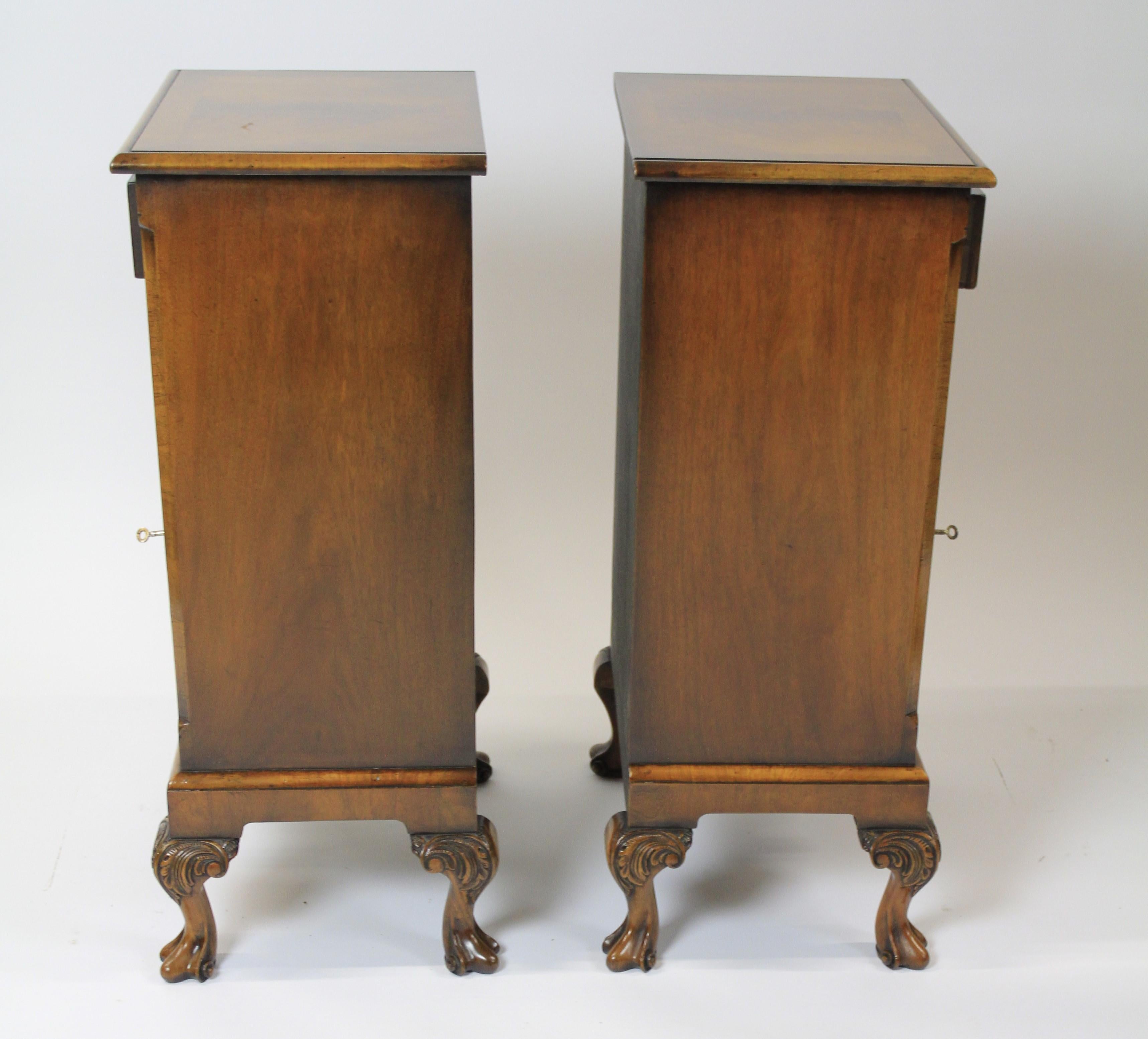 British Pair Walnut Queen Anne style  Bedside Cupboards circa 1930s For Sale