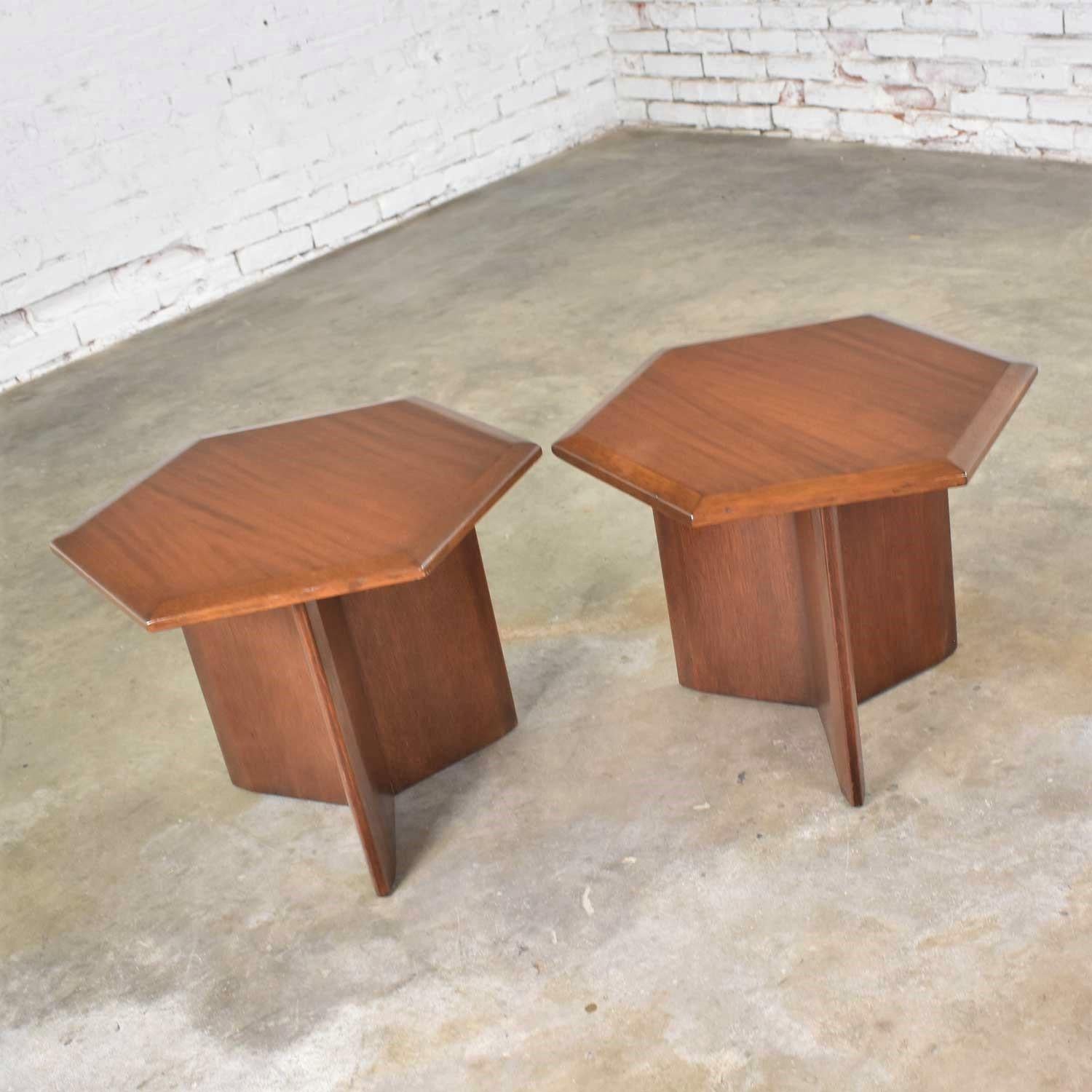 American Pair Walnut Stained Hexagon Side Tables Style of Frank Lloyd Wright for Henredon