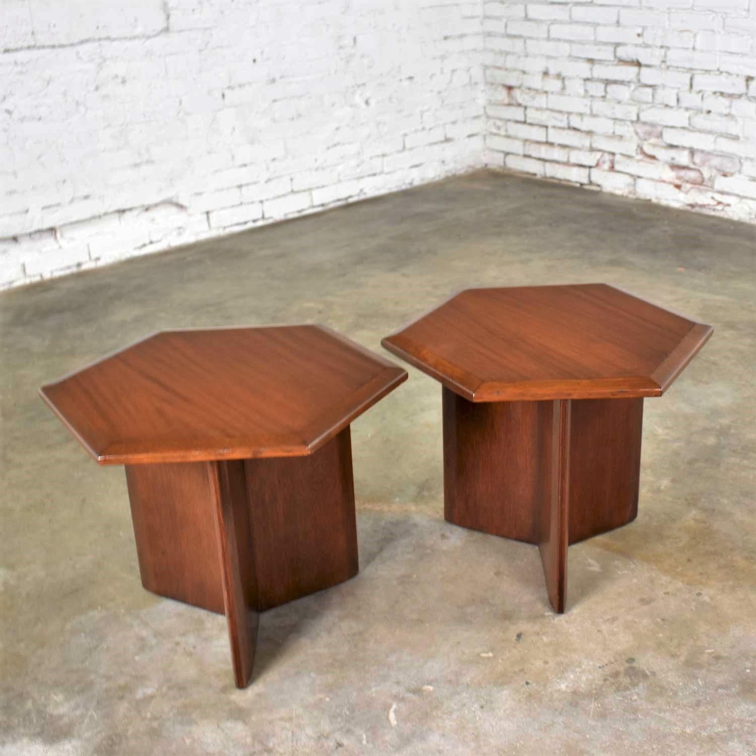 20th Century Pair Walnut Stained Hexagon Side Tables Style of Frank Lloyd Wright for Henredon