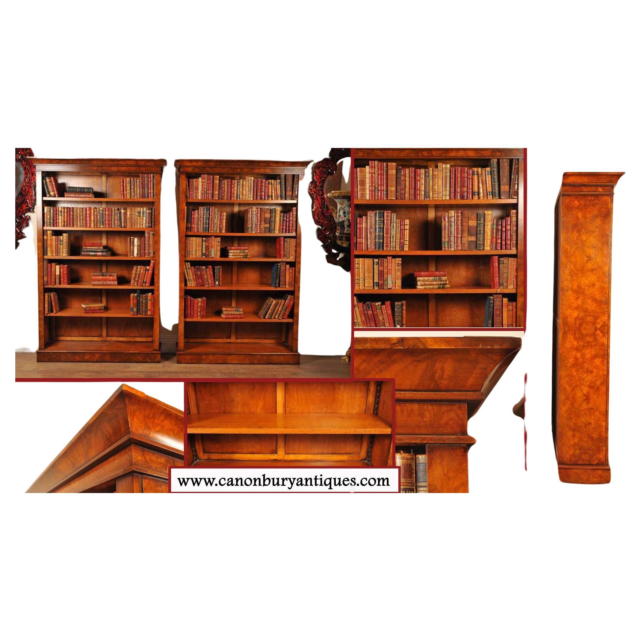 Paire de bibliothèques victoriennes en noyer Bibliothèque ouverte
