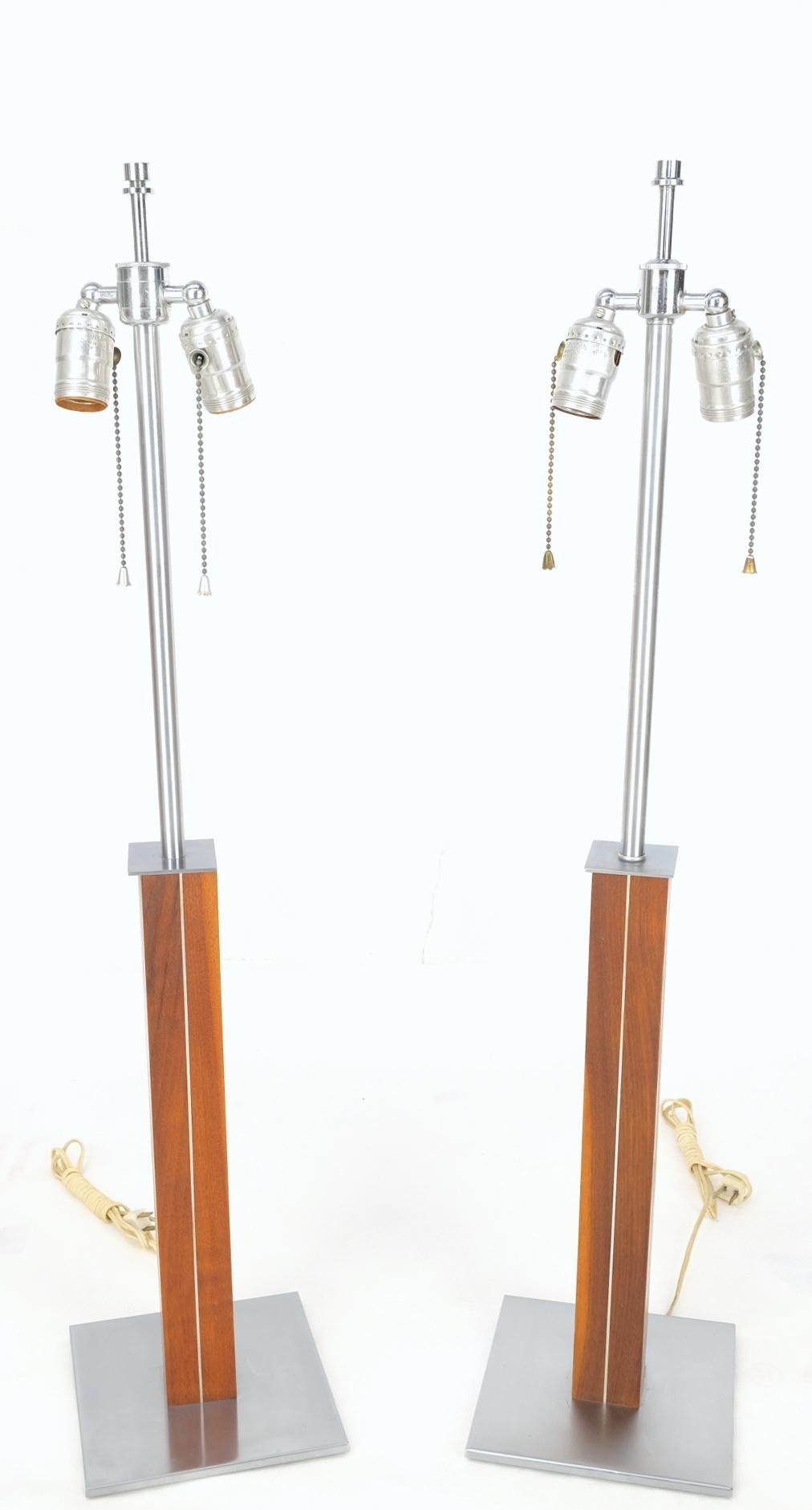 Mid-Century Modern Pair Walter Von Nessen for Nessen Studios Walnut Inlaid Chrome Tower Table Lamp For Sale