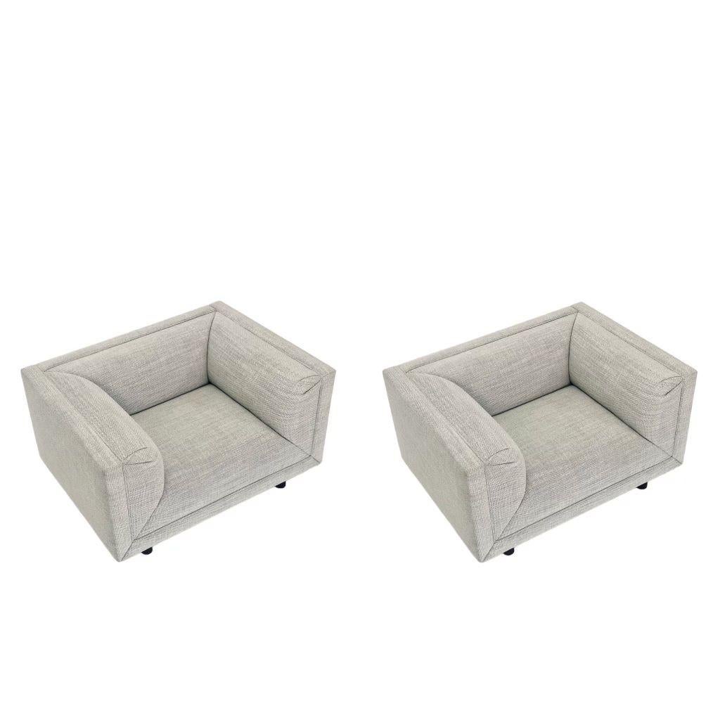








Pair Ward Bennett Rolled arm club chairs by Geiger, a Herman Miller Company, 1980's.
 
The Ward Bennett Rolled Arm Chair, manufactured by Geiger, is a classic and sophisticated piece of furniture that combines timeless design with
