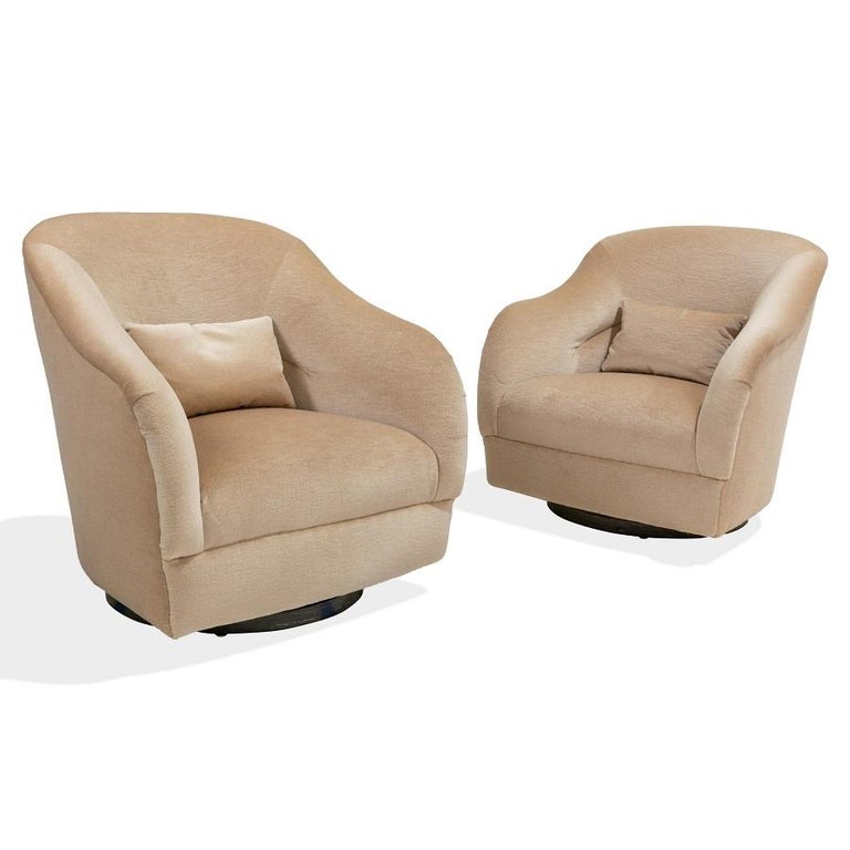 Pair of Ward Bennett Swivel Chairs In Good Condition For Sale In New York, NY