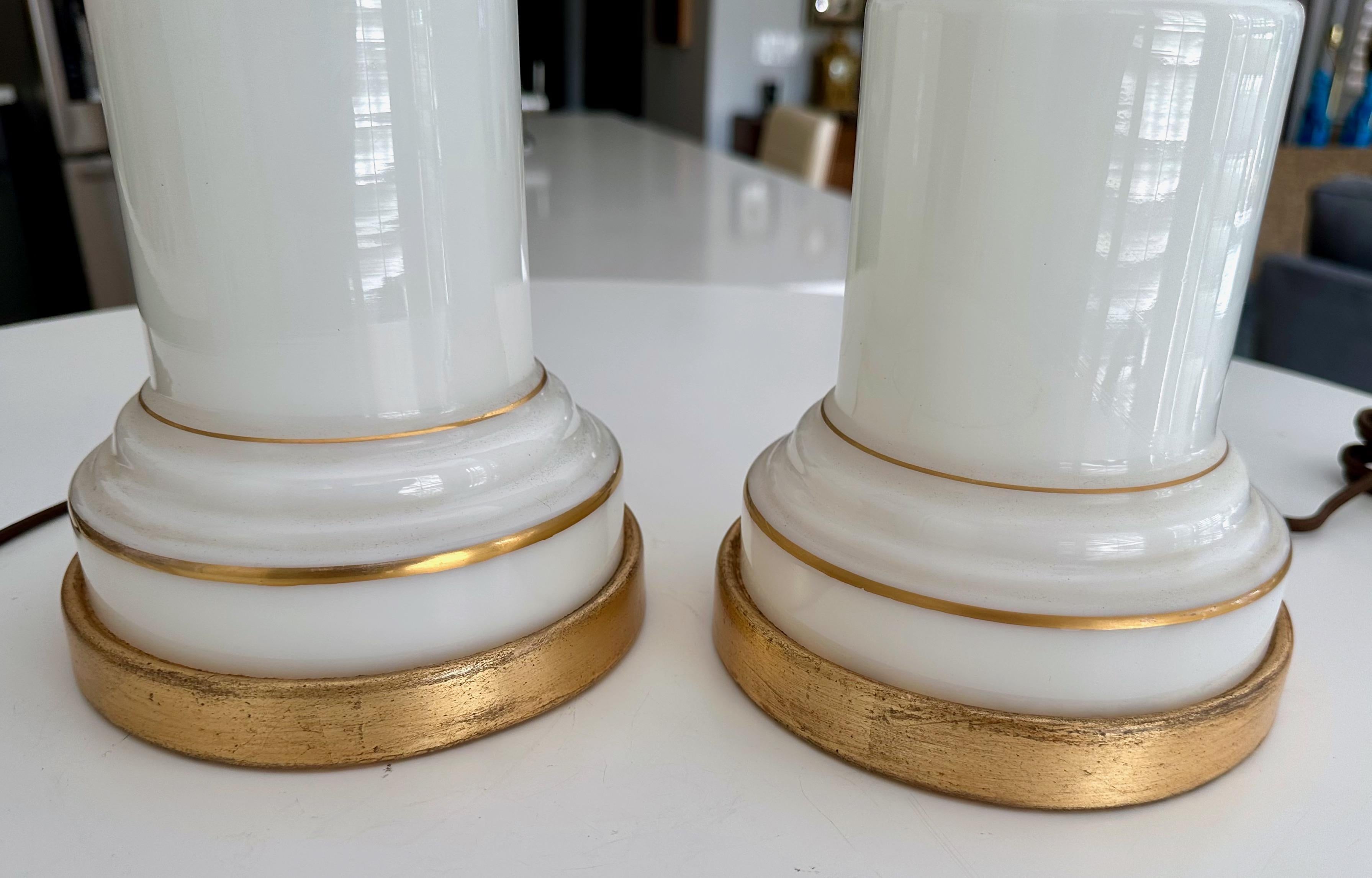Pair Warren Kessler White Opaline Glass Mid-Century Table Lamps in vendita 4