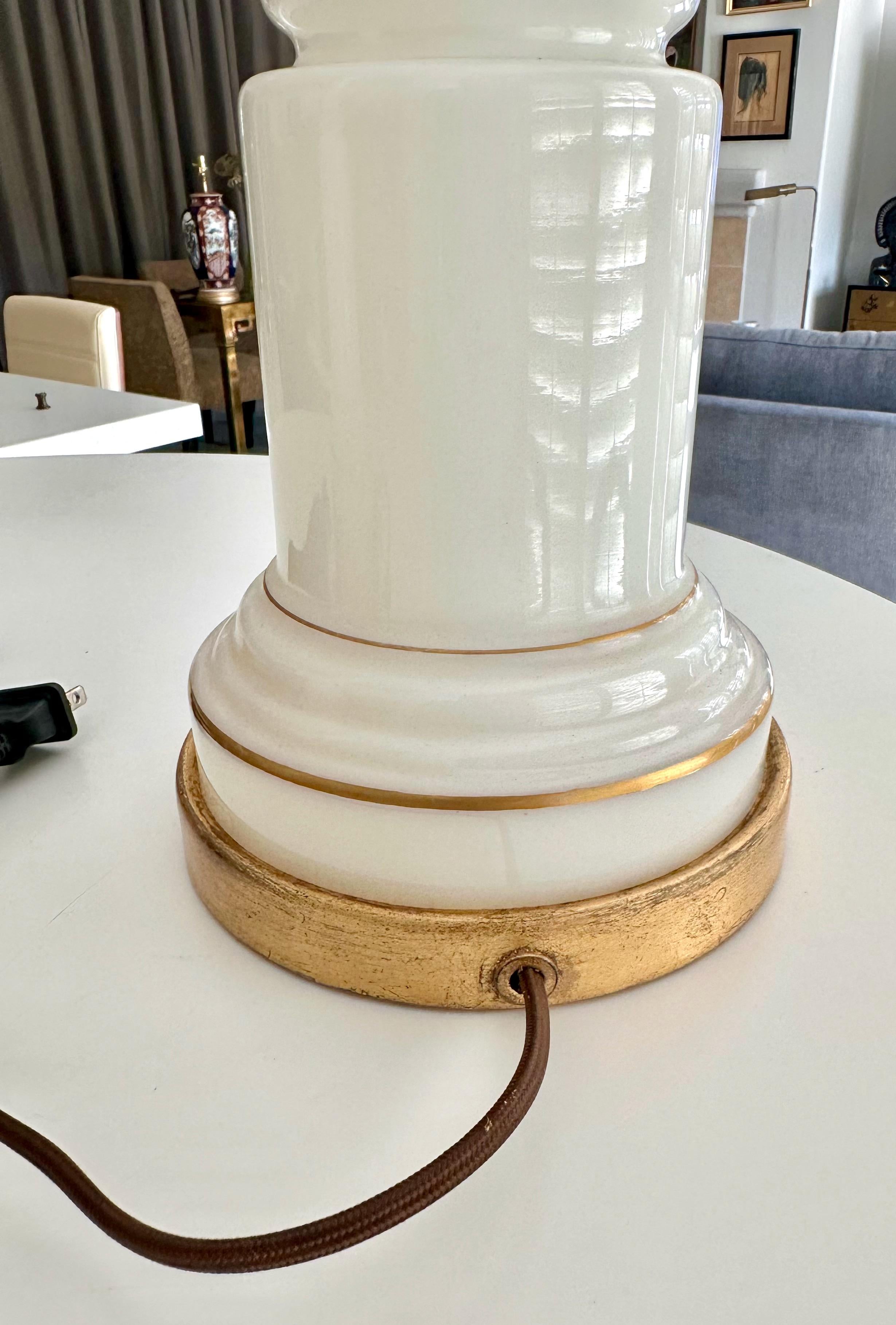 Pair Warren Kessler White Opaline Glass Mid-Century Table Lamps in vendita 6