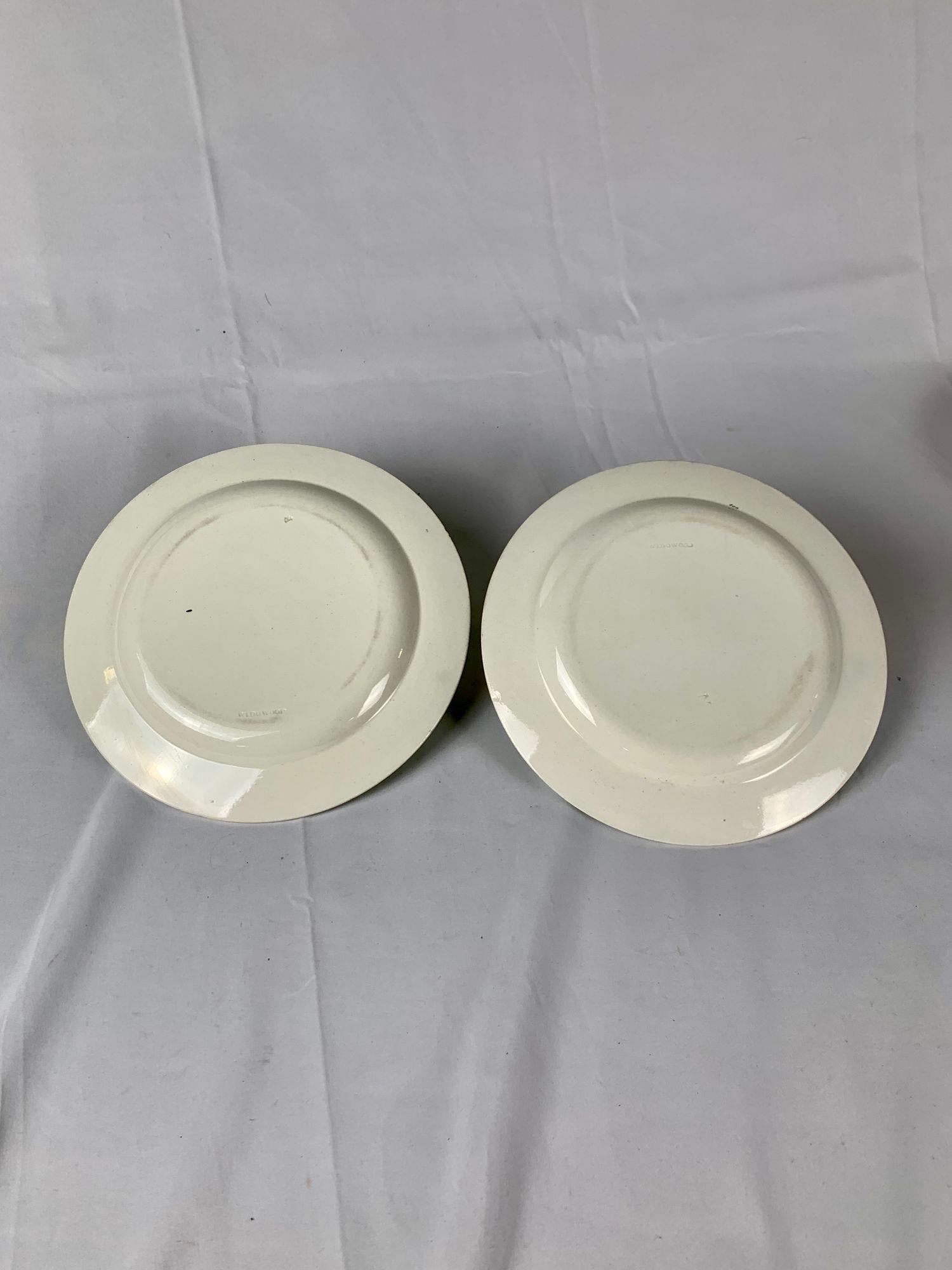 Pareja de Platos de Crema Wedgwood Inglaterra Circa 1810 en Excelente estado para la venta en Katonah, NY