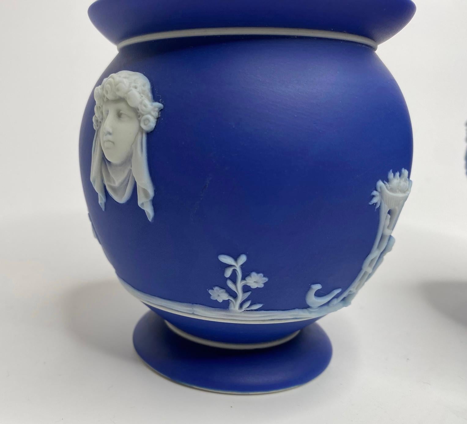 Pair Wedgwood jasperware Fumigators, c. 1860. In Excellent Condition In Gargrave, North Yorkshire