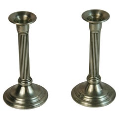 Paire de bâtons de bougie cannelés en argent sterling lestés