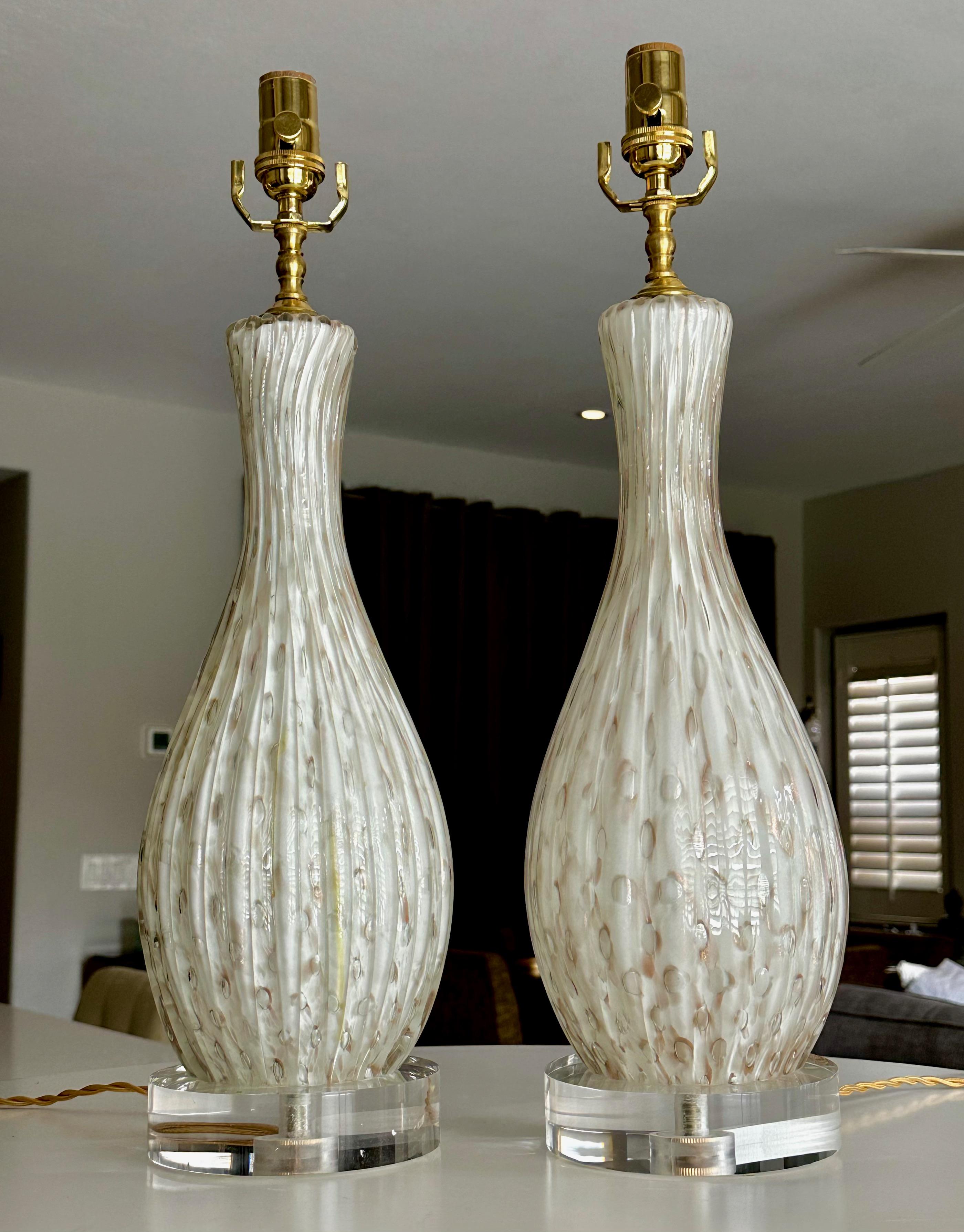 Pair White Copper Bubbles Aventurine Murano Glass Lamps For Sale 10