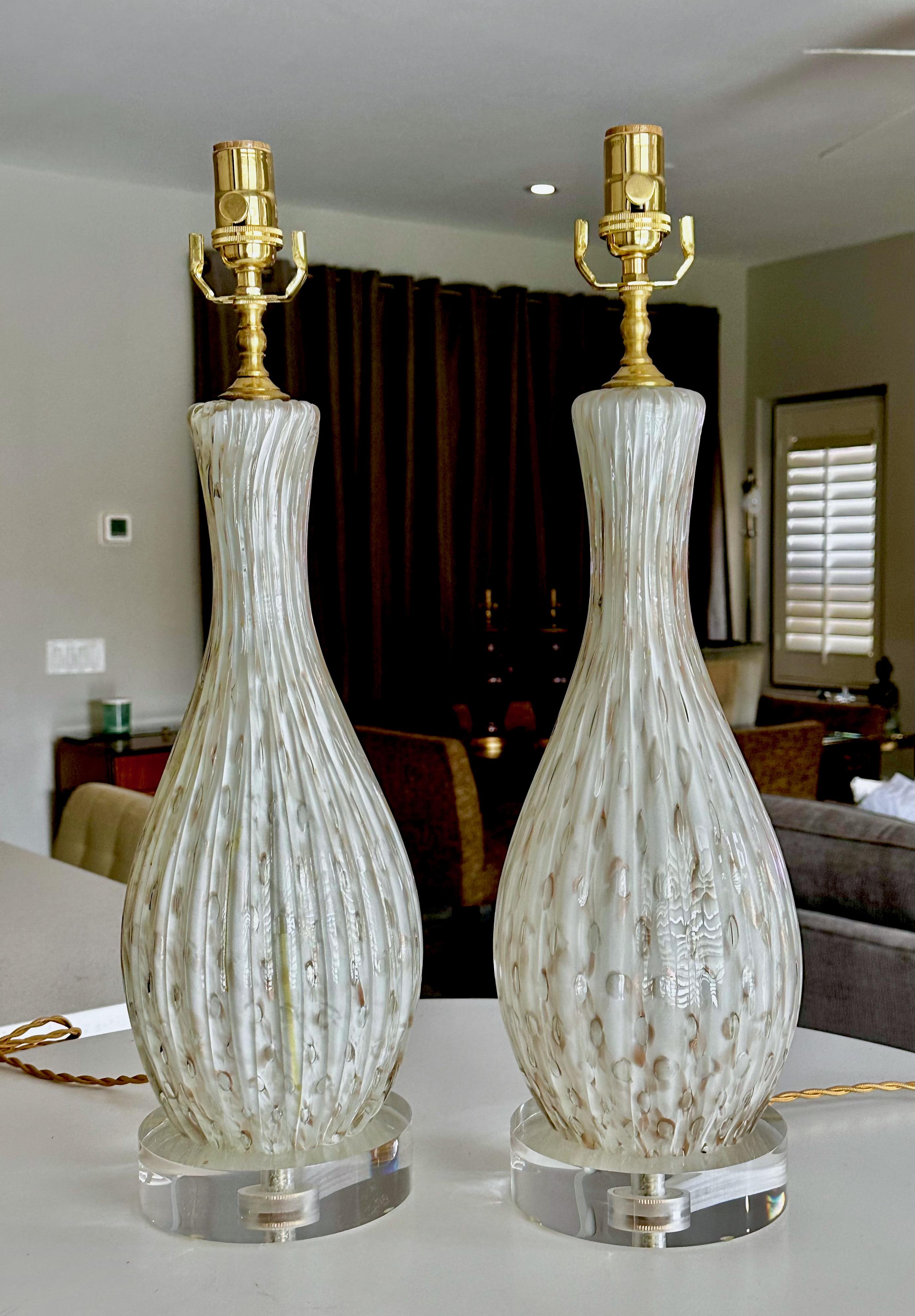 Pair White Copper Bubbles Aventurine Murano Glass Lamps For Sale 3