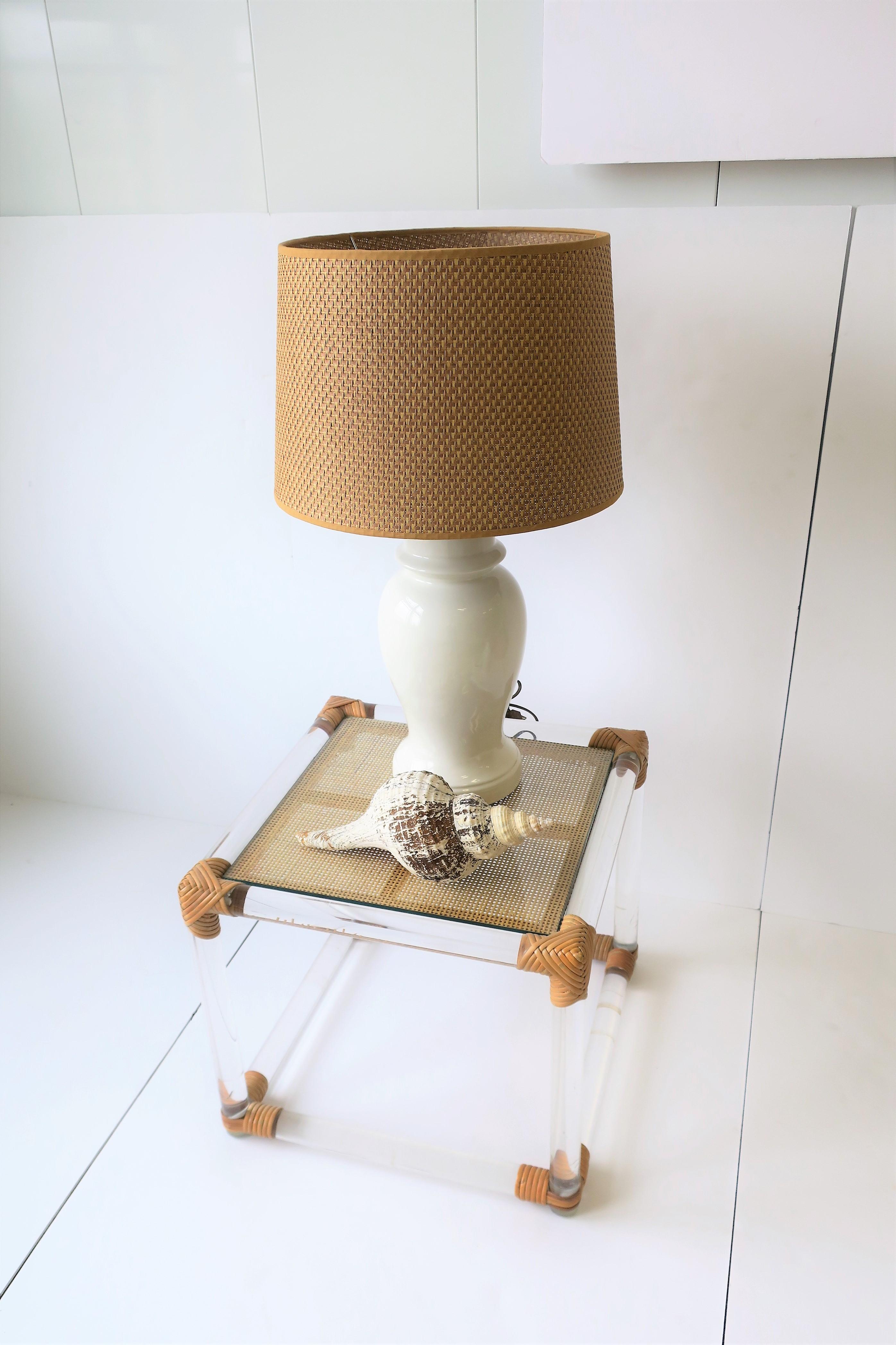 Chinoiserie Pair of White Ginger Jar Table Lamps with Wicker Shades, circa 1960s