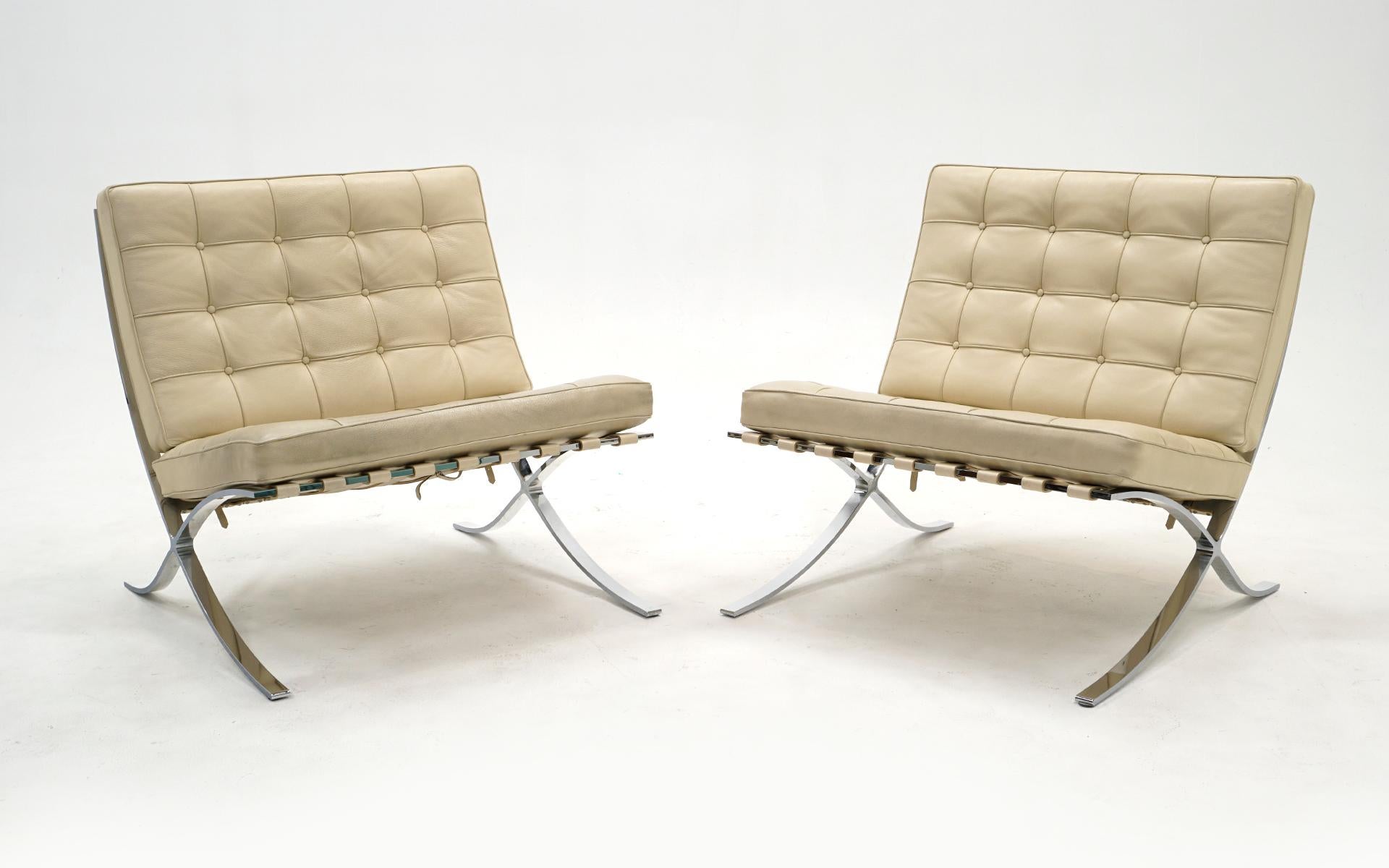 Pair White Leather Barcelona Chairs, Chromed Steel Frames, Authentic, Original In Good Condition In Kansas City, MO