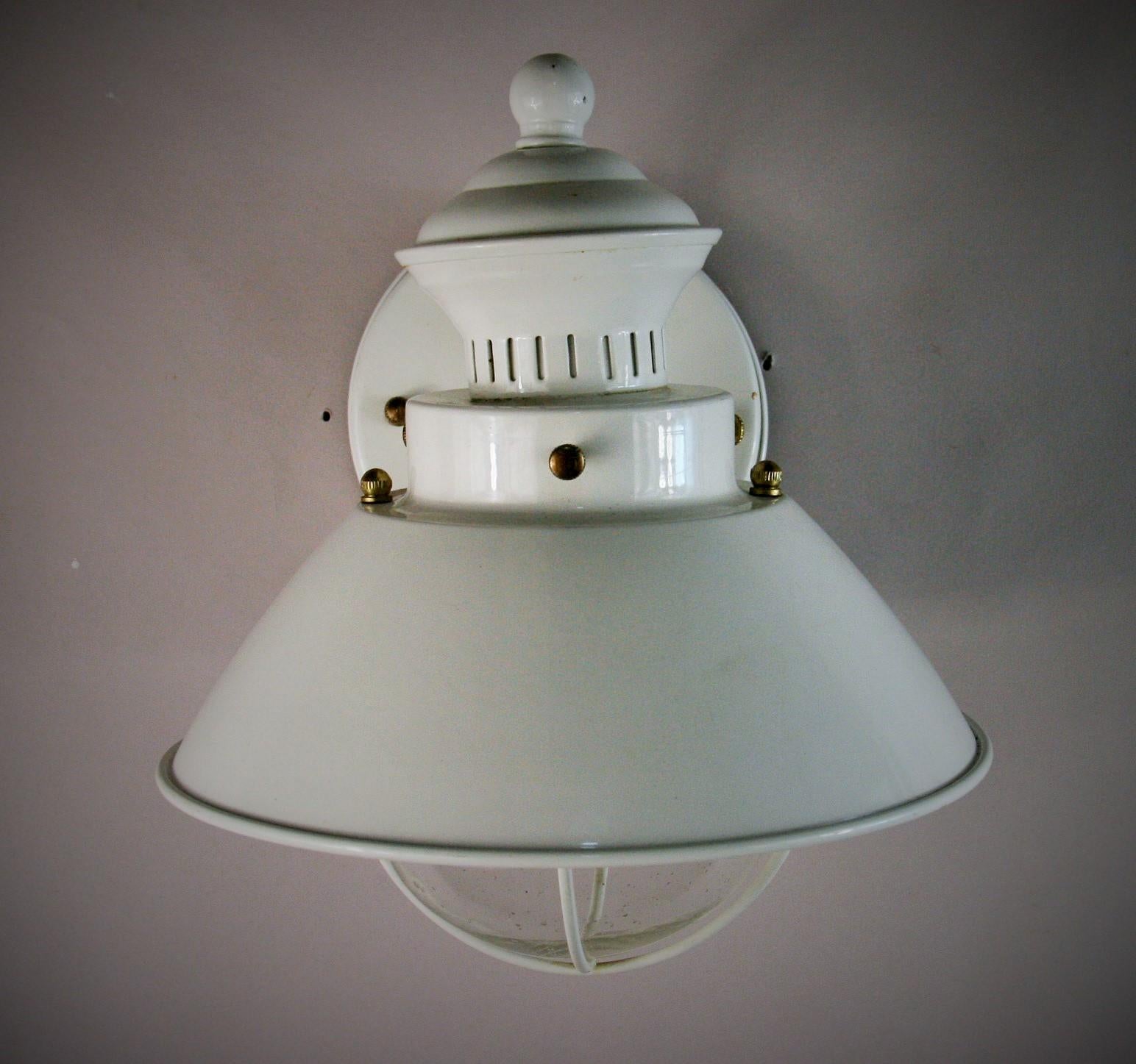 Pair of White Nautical Lantern Sconces In Good Condition For Sale In Douglas Manor, NY