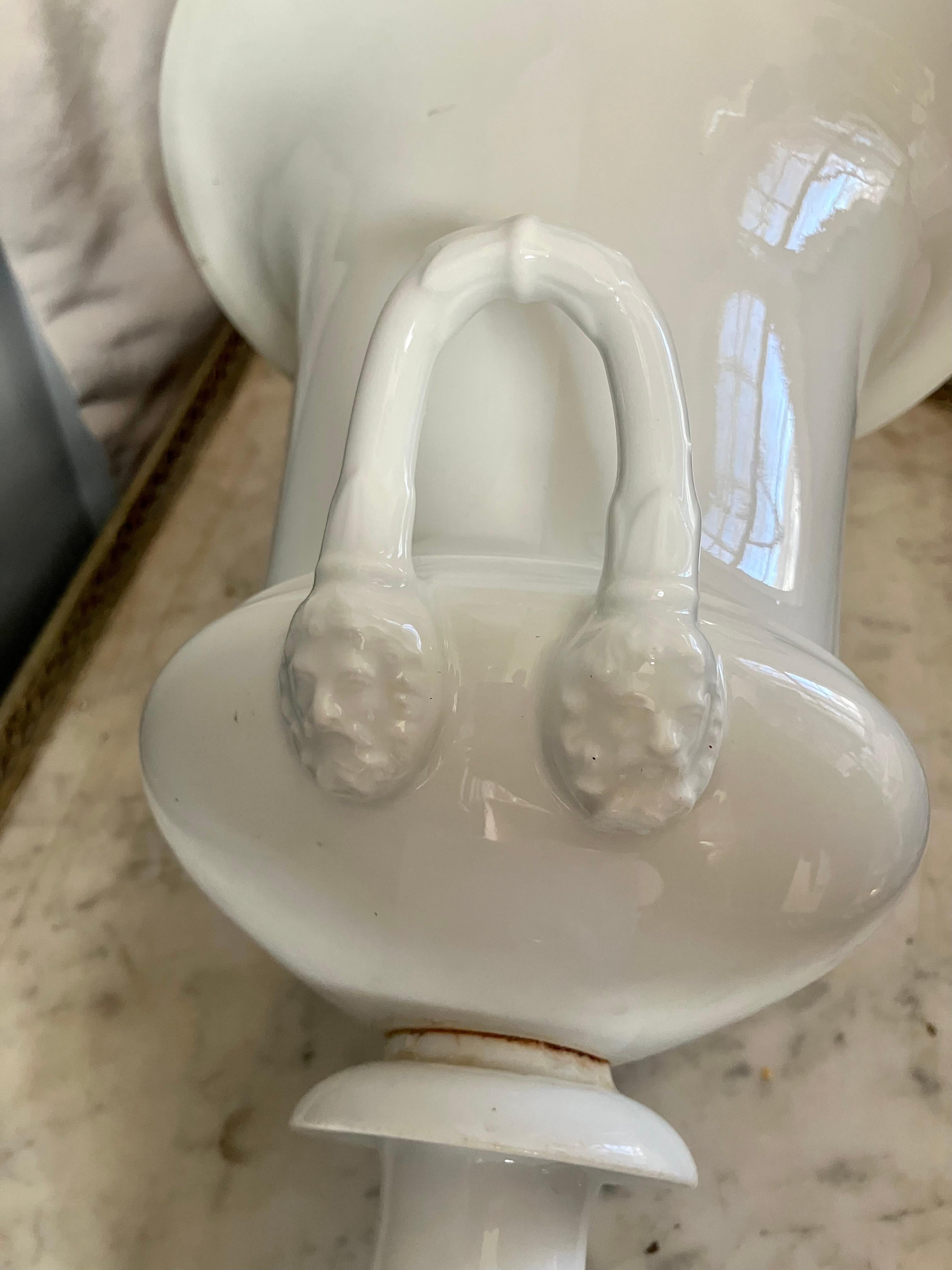 Pair White Neoclassical Campagna Vases In Good Condition For Sale In New York, NY