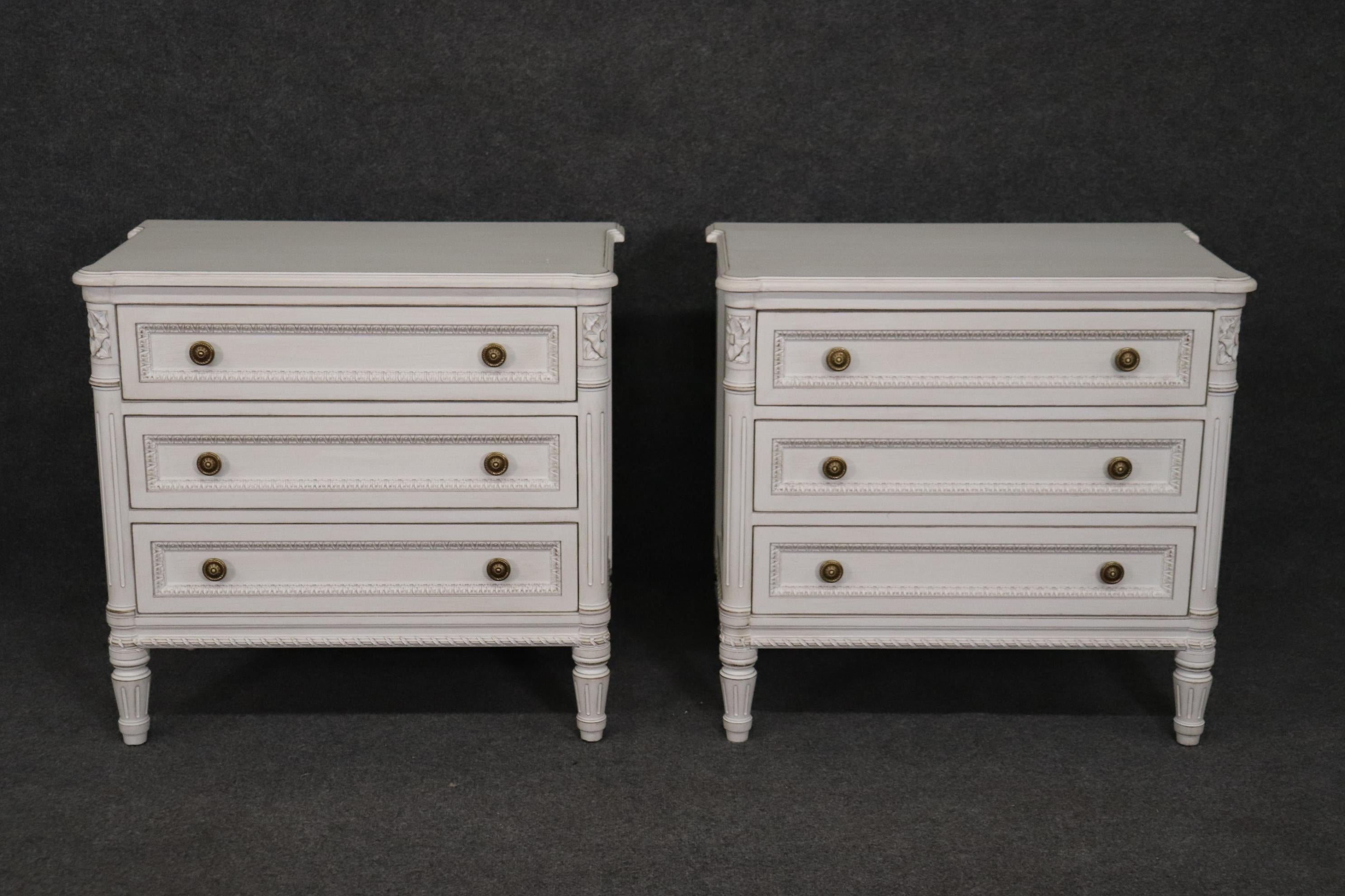American Pair White Painted French Louis XVI Carved Louis XVI Nightstands