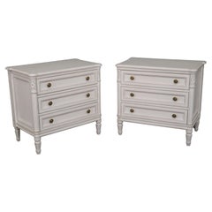 Pair White Painted French Louis XVI Carved Louis XVI Nightstands
