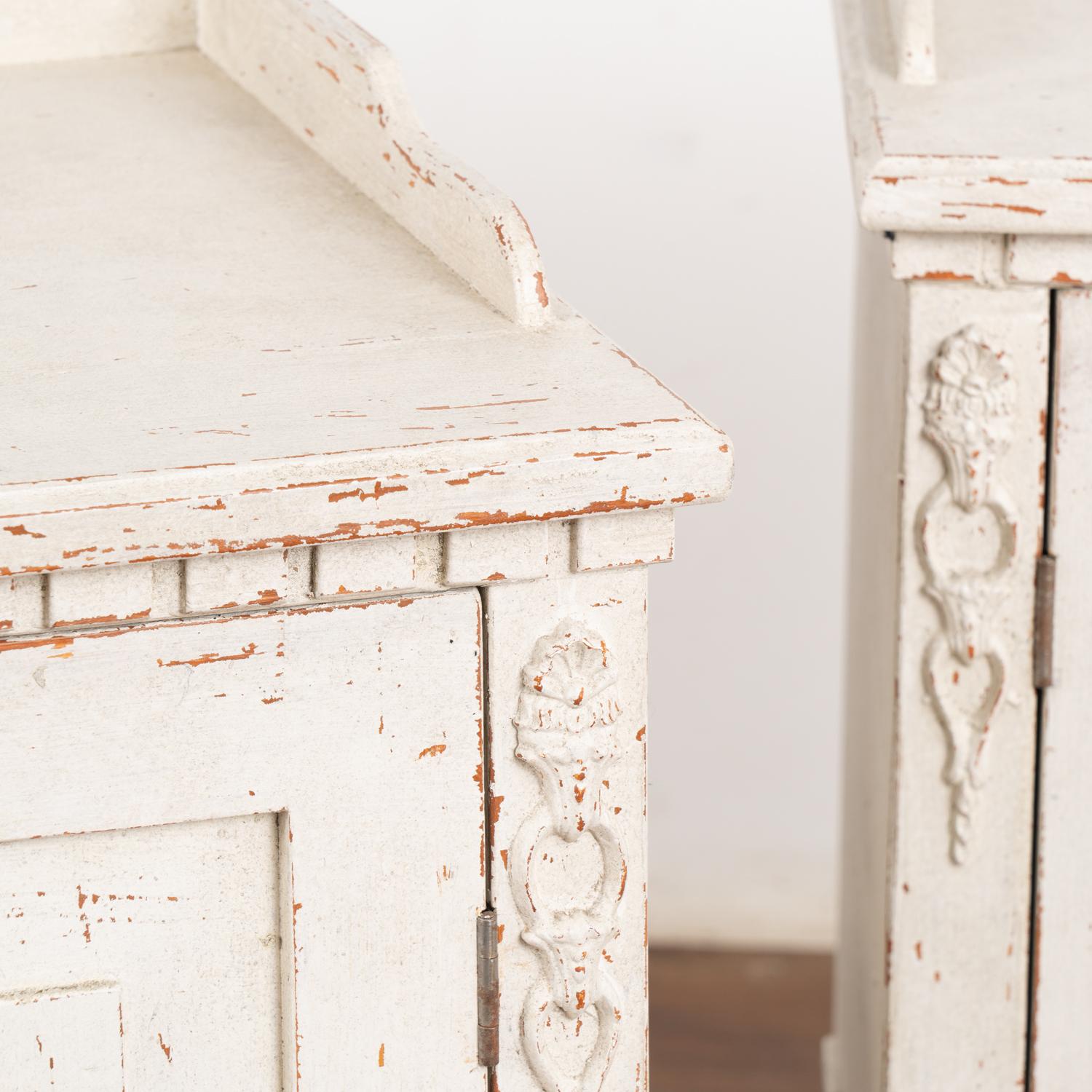 Pair, White Painted Gustavian Nightstands, Sweden circa 1880 For Sale 4