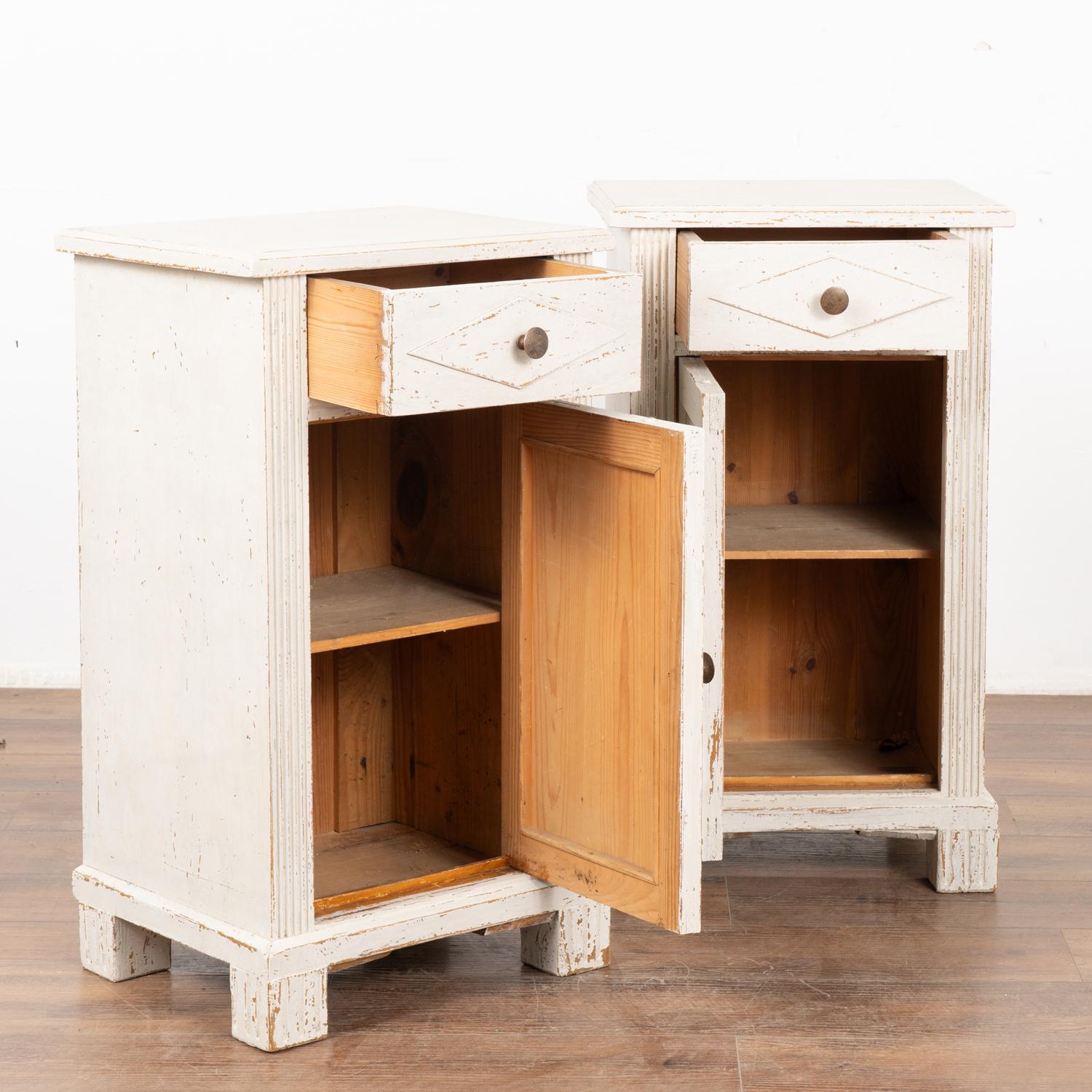 Country Pair, White Painted Swedish Small Nightstands, circa 1880 For Sale