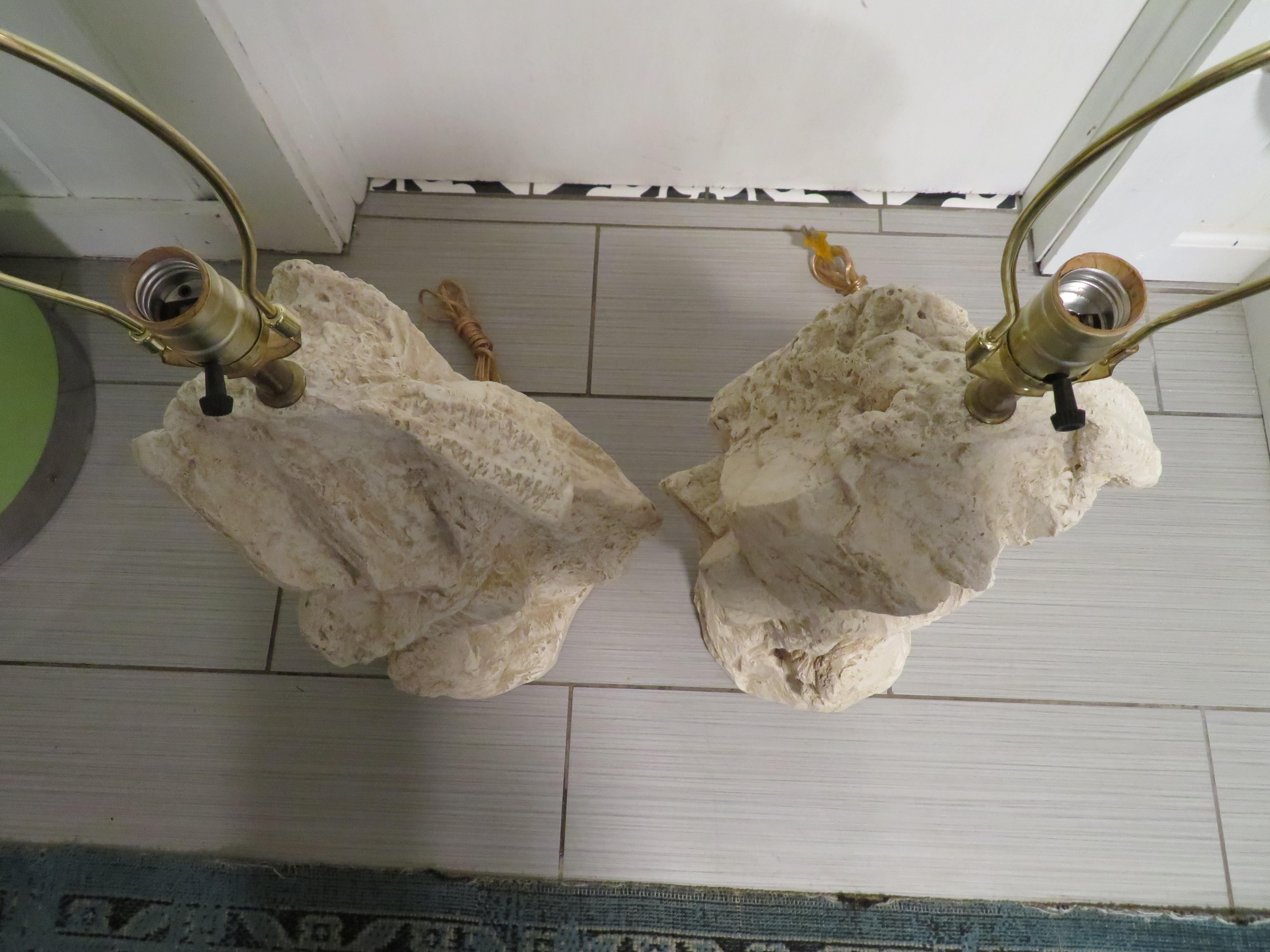 Pair White Plaster Table Lamps, Modern Quarry-Rock Design, Attributed to Sirmos For Sale 4