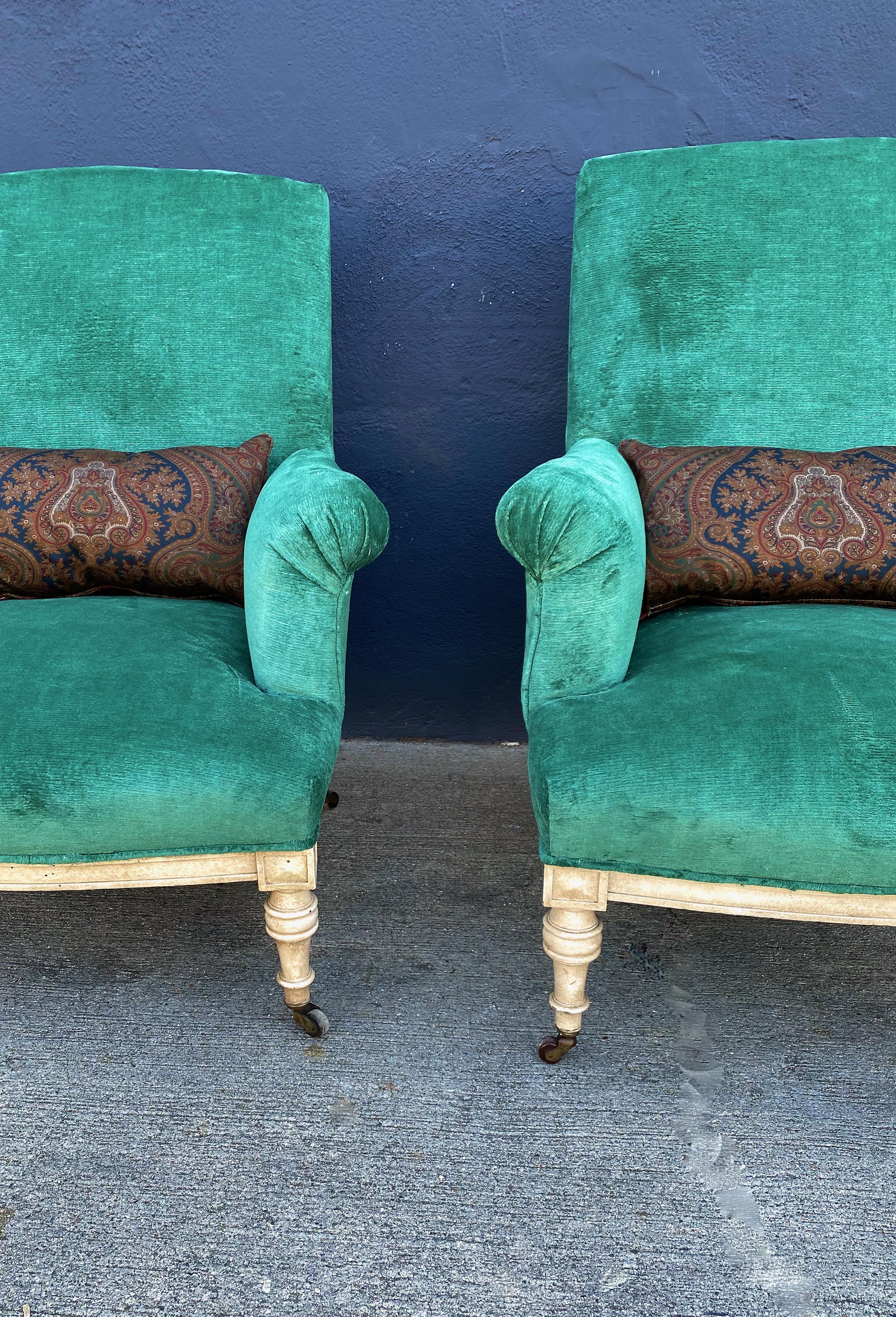 Pair William IV or Early Victorian Club Chairs, Style of Howard & Sons For Sale 4